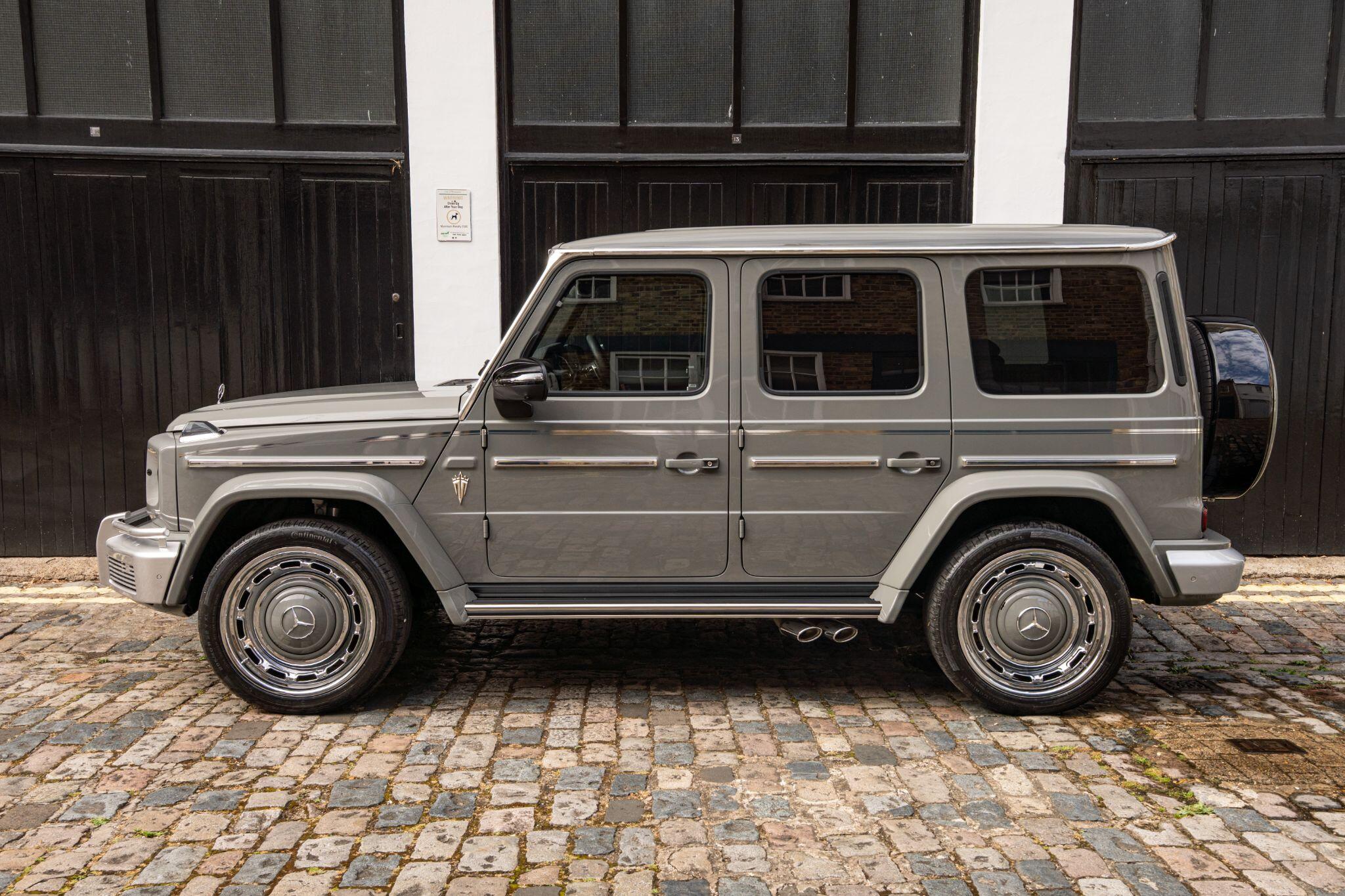 Mercedes-Benz G-Class view 11