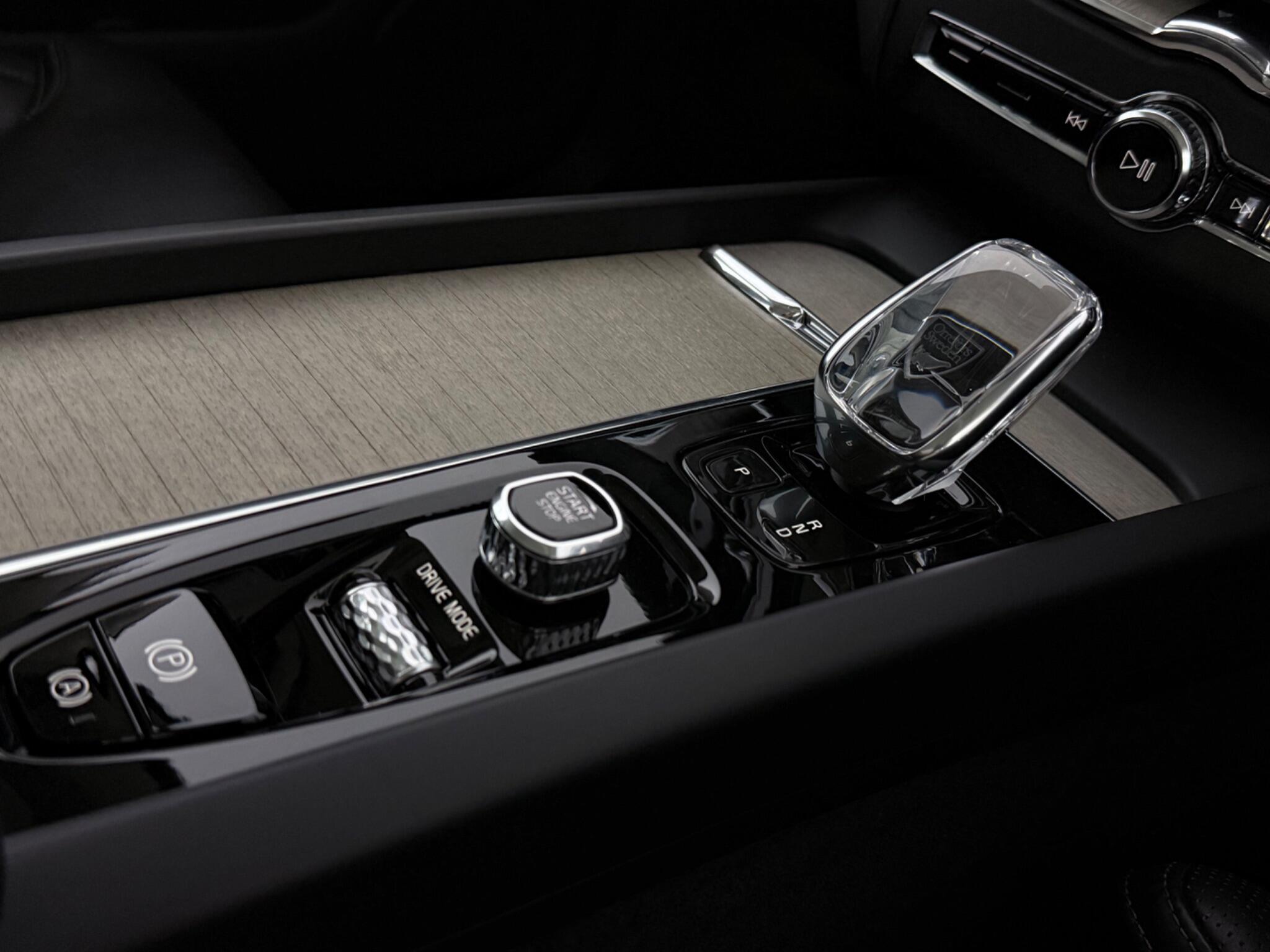 Volvo XC60 view 21