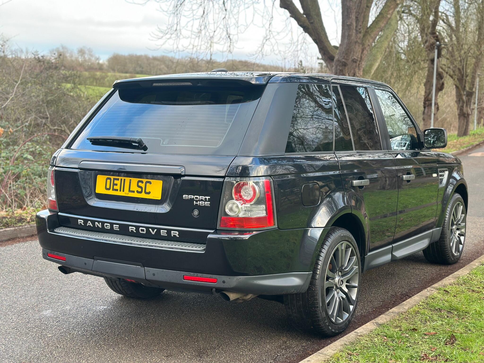 2011 Land Rover Range Rover Sport image 10