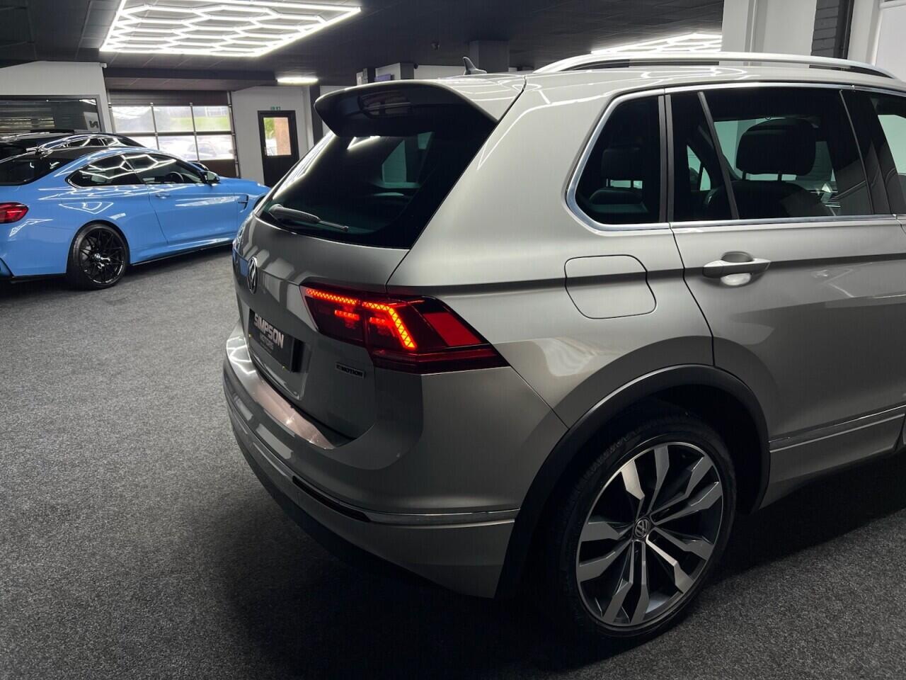 Volkswagen Tiguan view 11