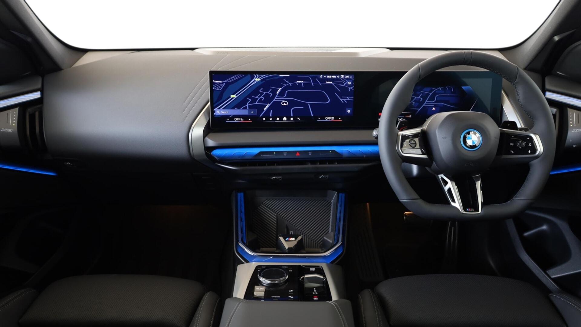 BMW X3 view 4