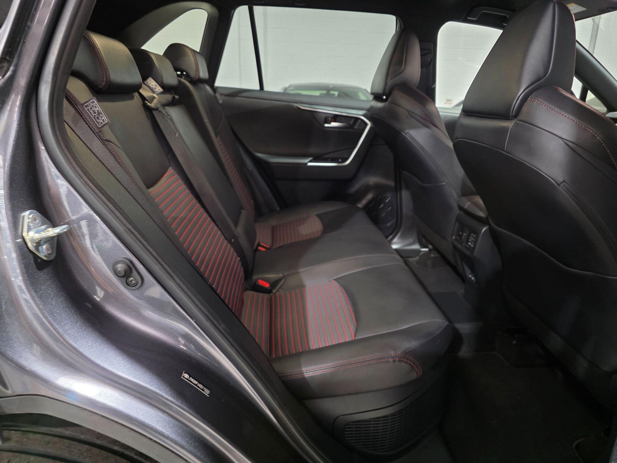 Toyota Rav4 view 23