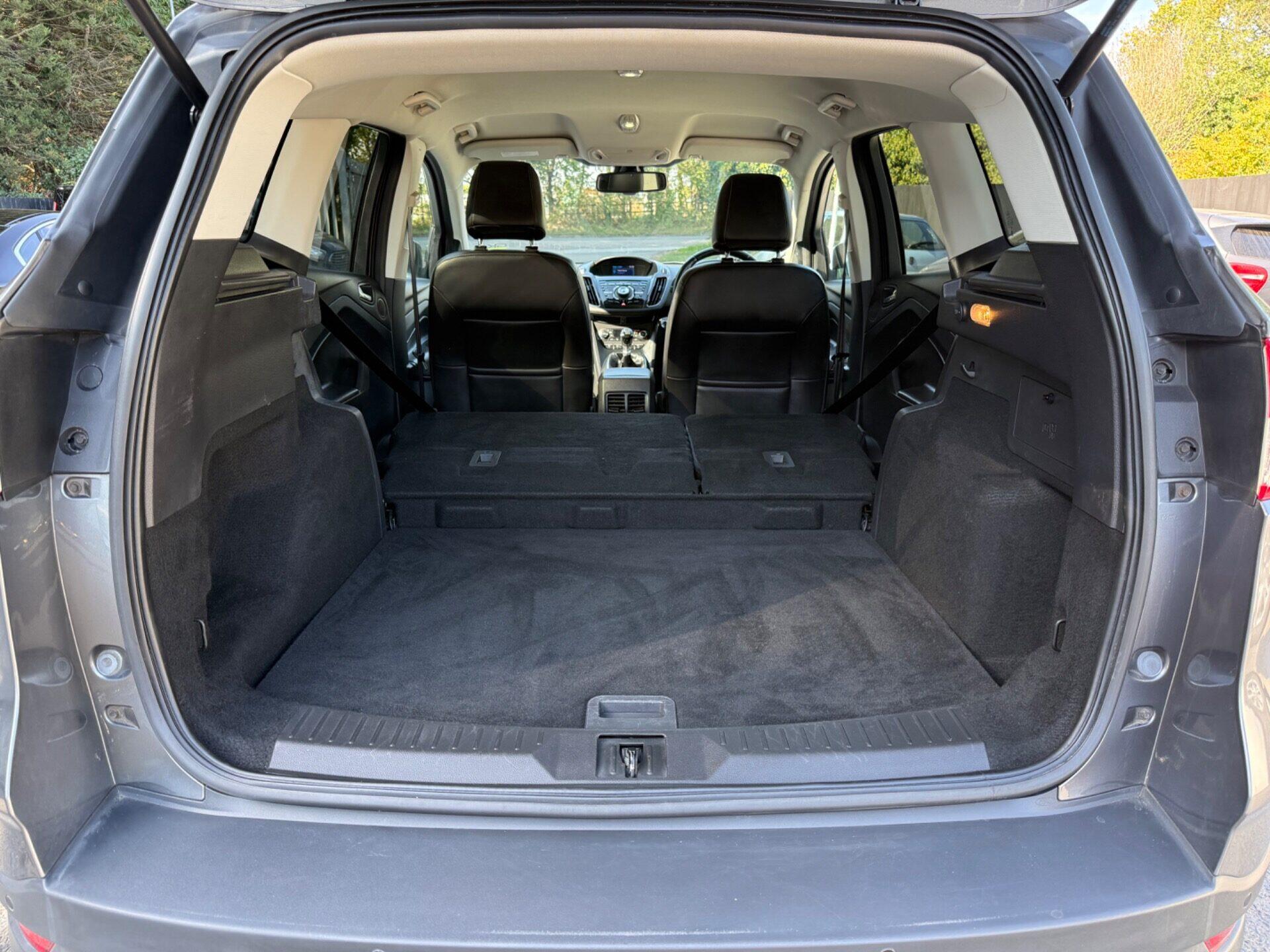 Ford Kuga view 41