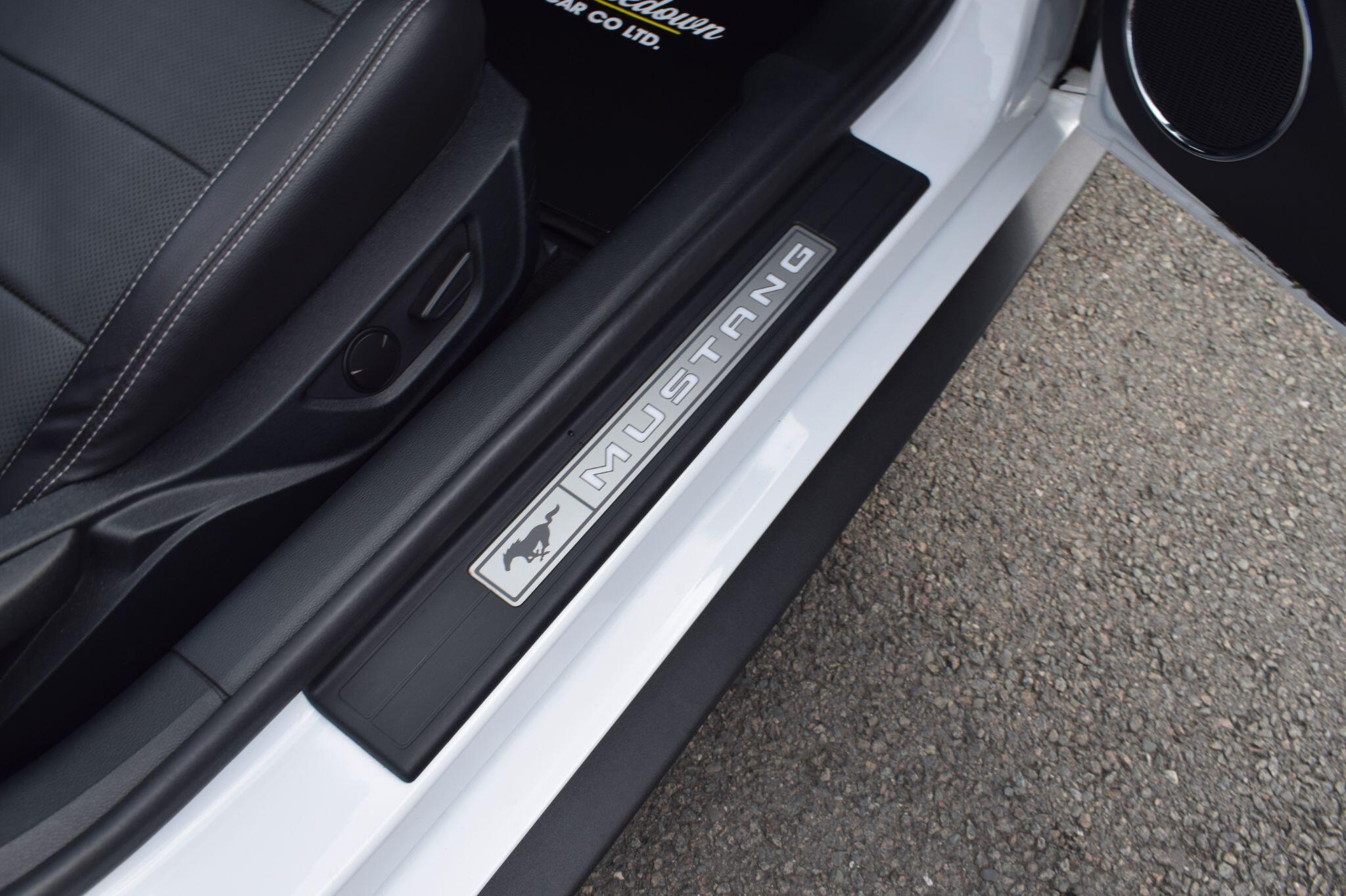 Ford Mustang view 36
