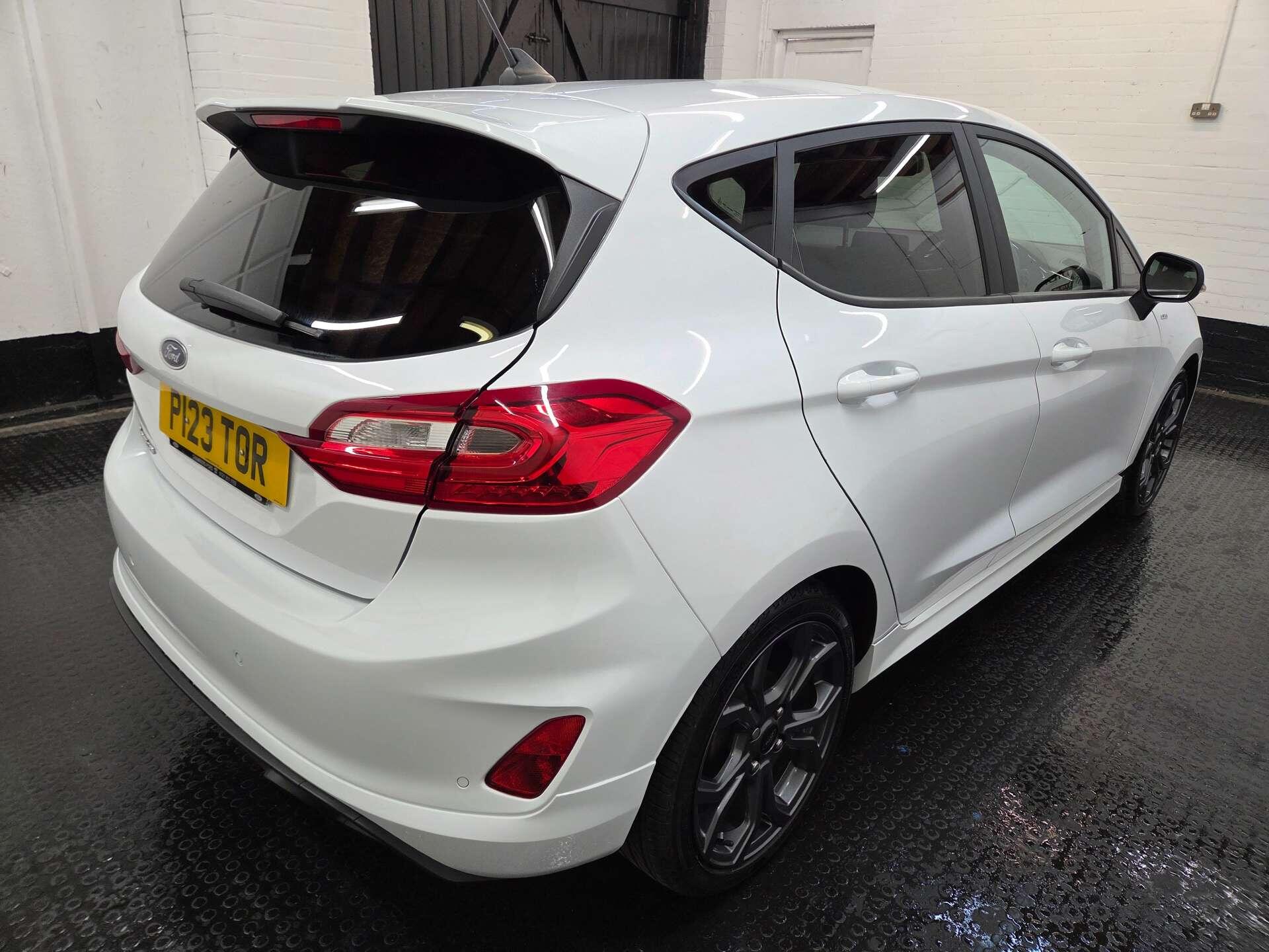 Ford Fiesta view 26