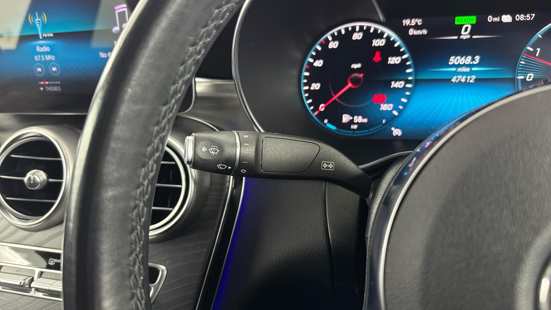 Mercedes-Benz GLC view 41