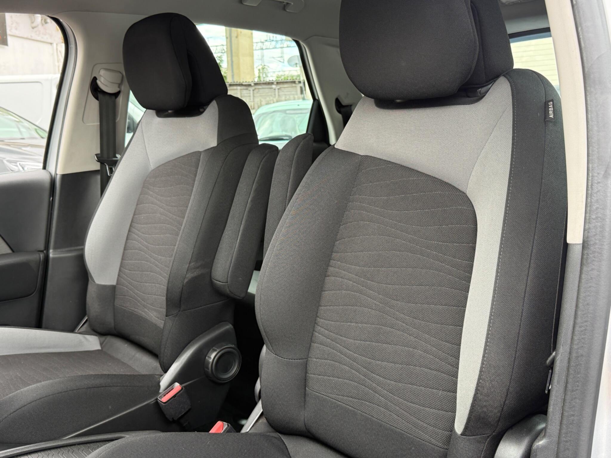 Citroen C4 Picasso - Image 44