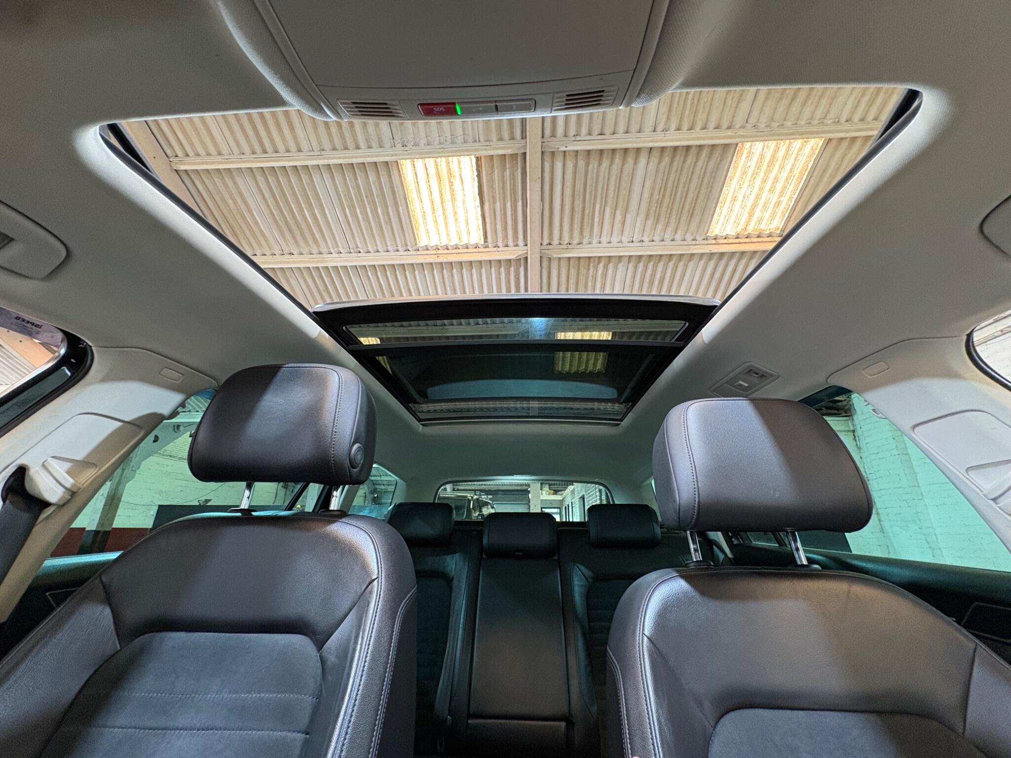 Volkswagen Passat view 65