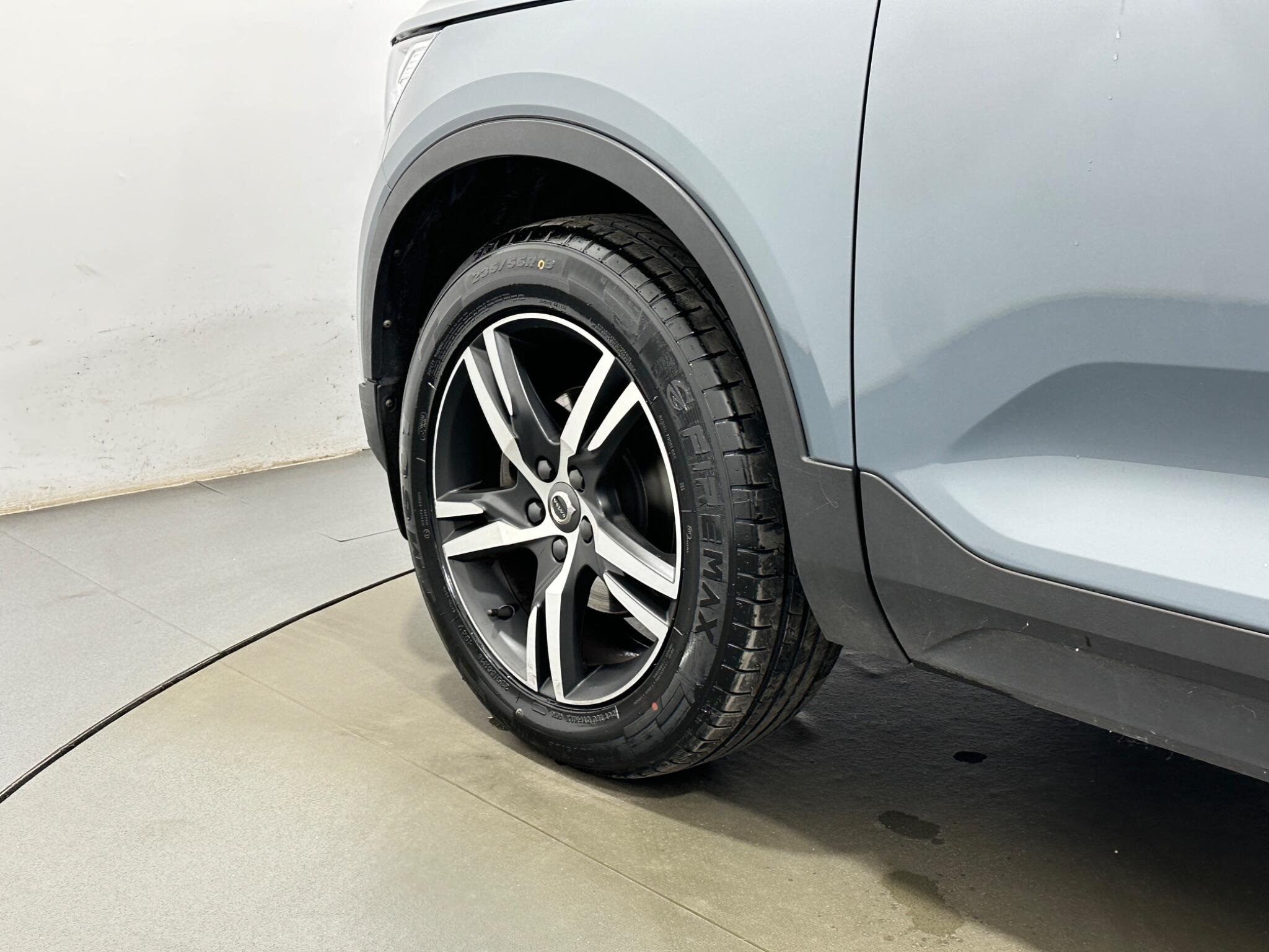 Volvo XC40 view 48