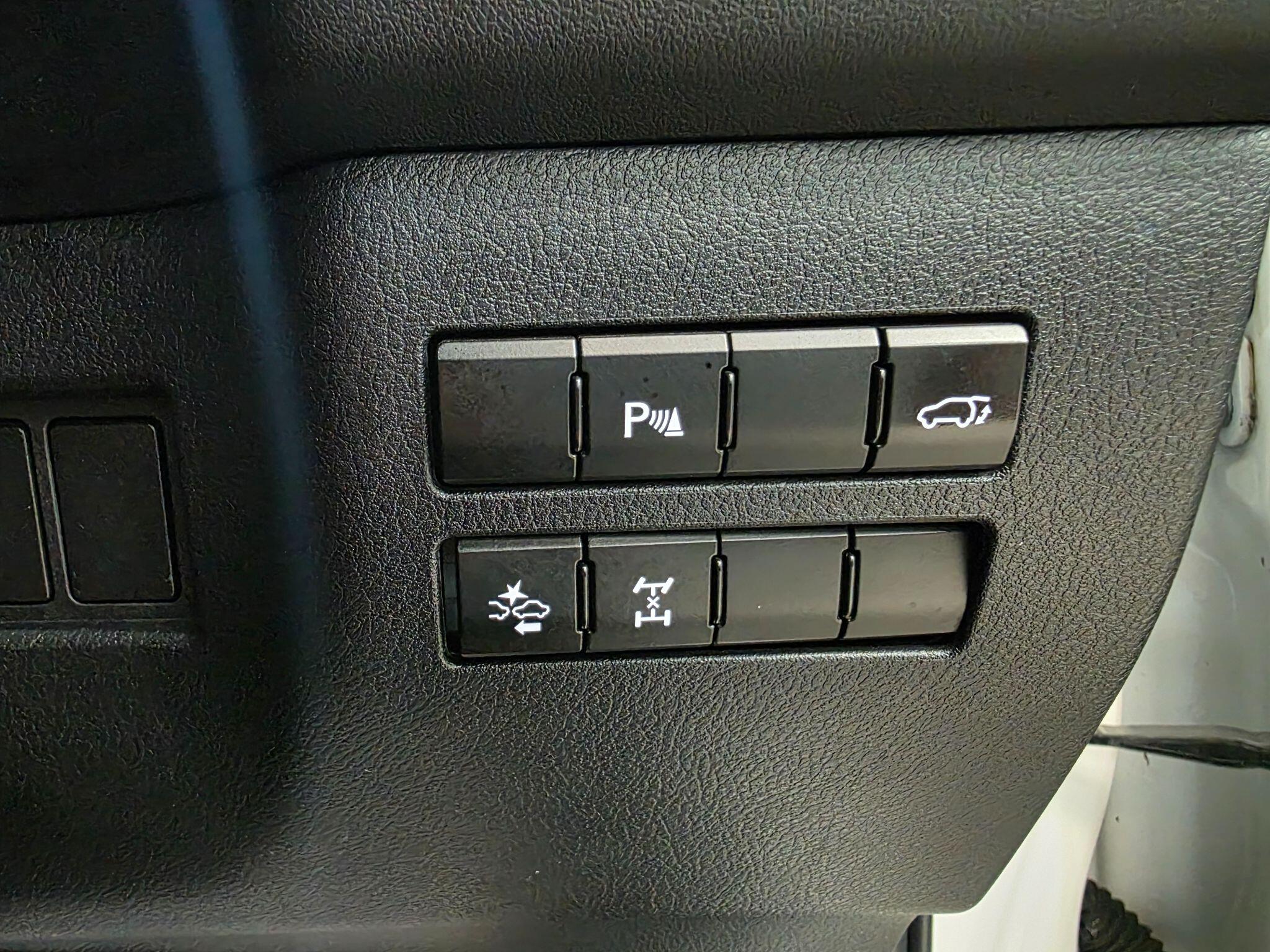 Lexus NX view 18