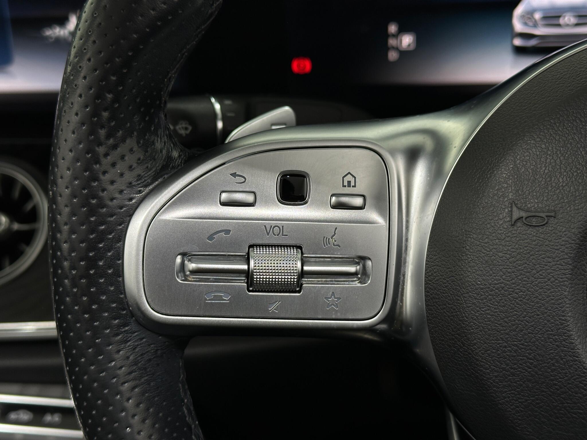 Mercedes-Benz E-Class view 15