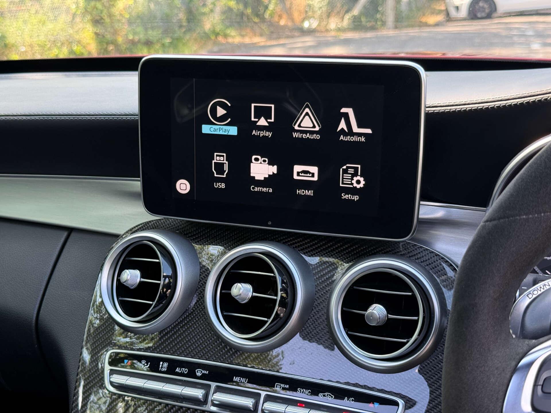 Mercedes-Benz C-Class view 29
