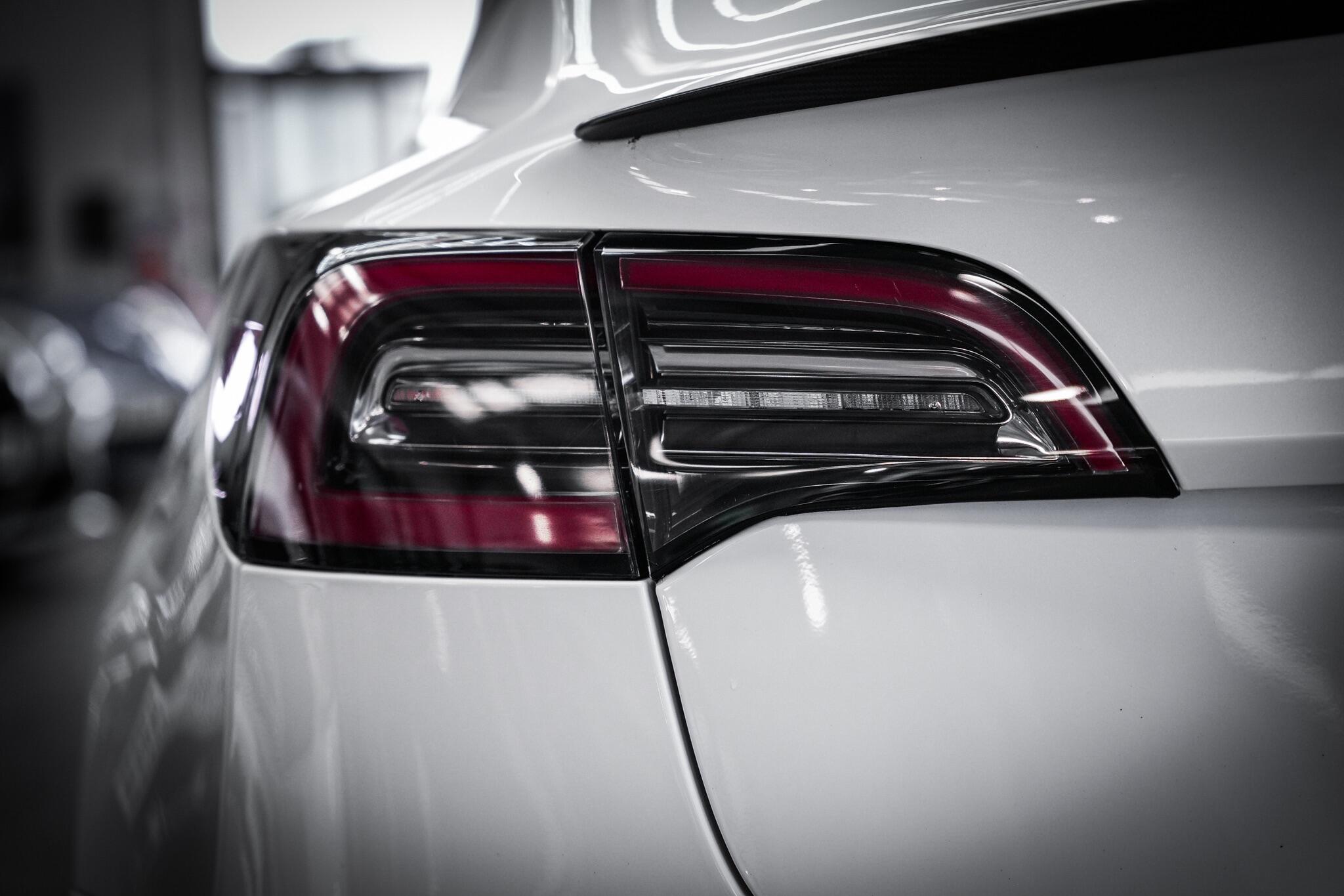 Tesla Model 3 view 36