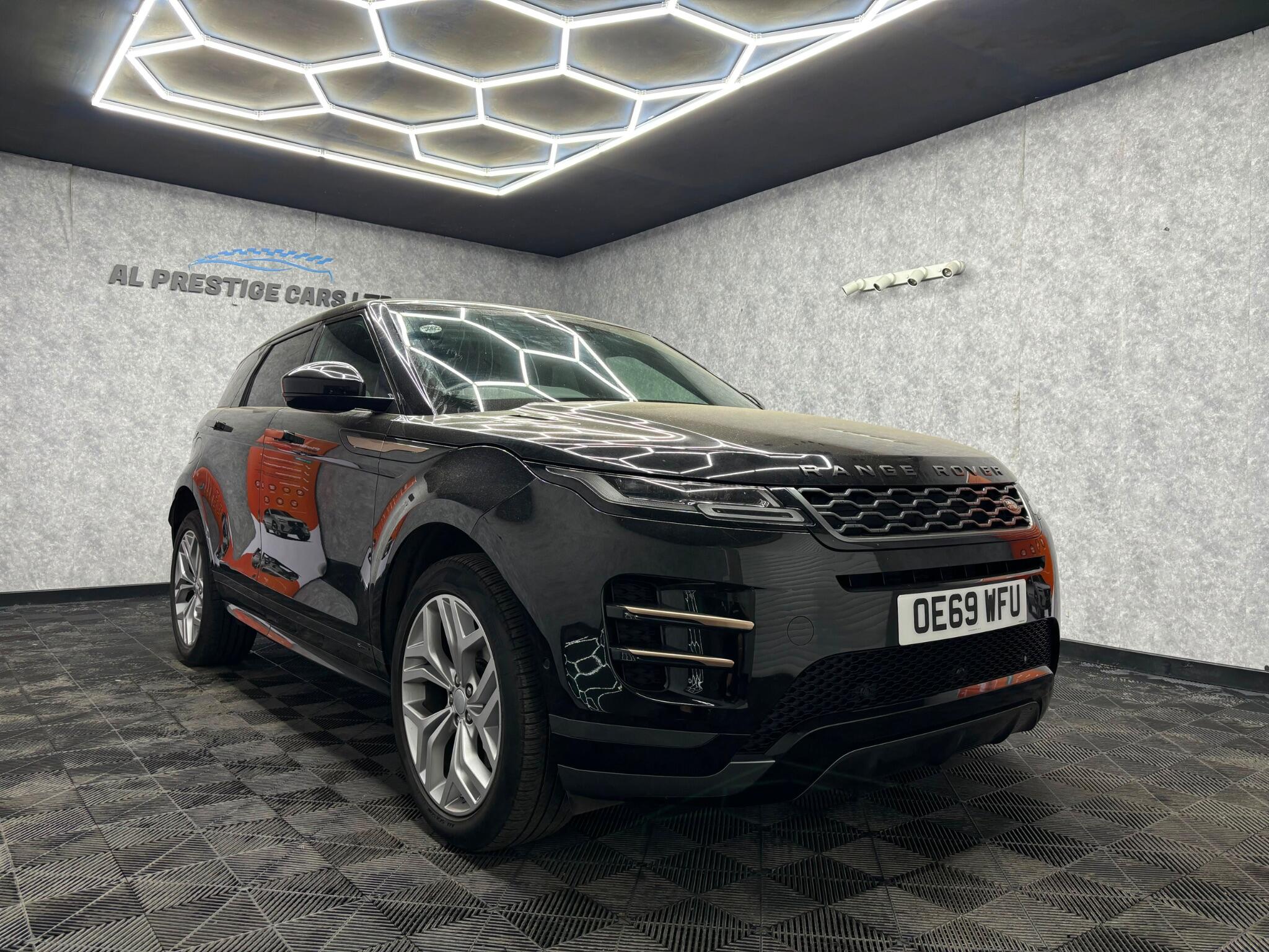 Land Rover Range Rover Evoque view 3