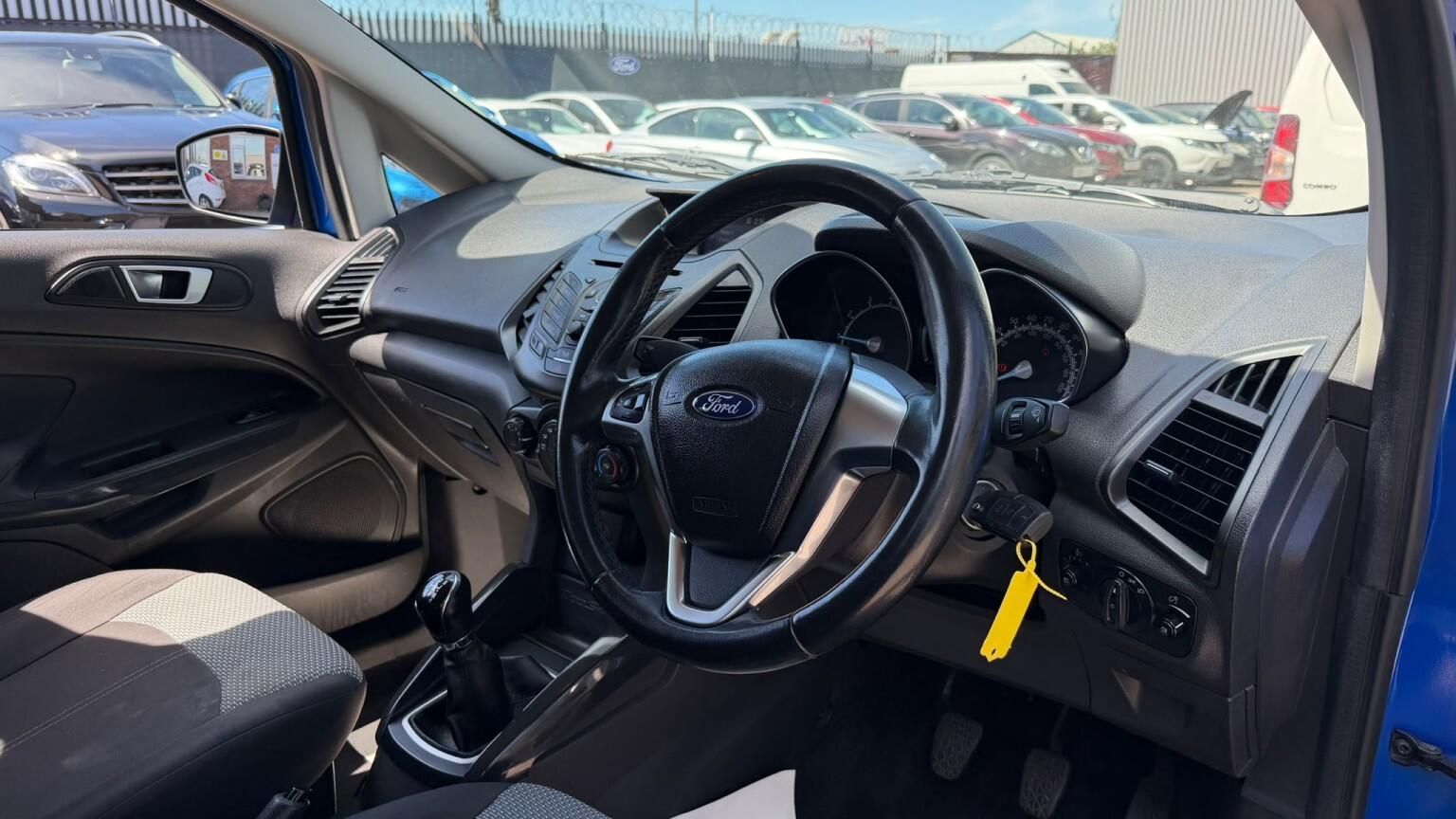 Ford Ecosport view 26