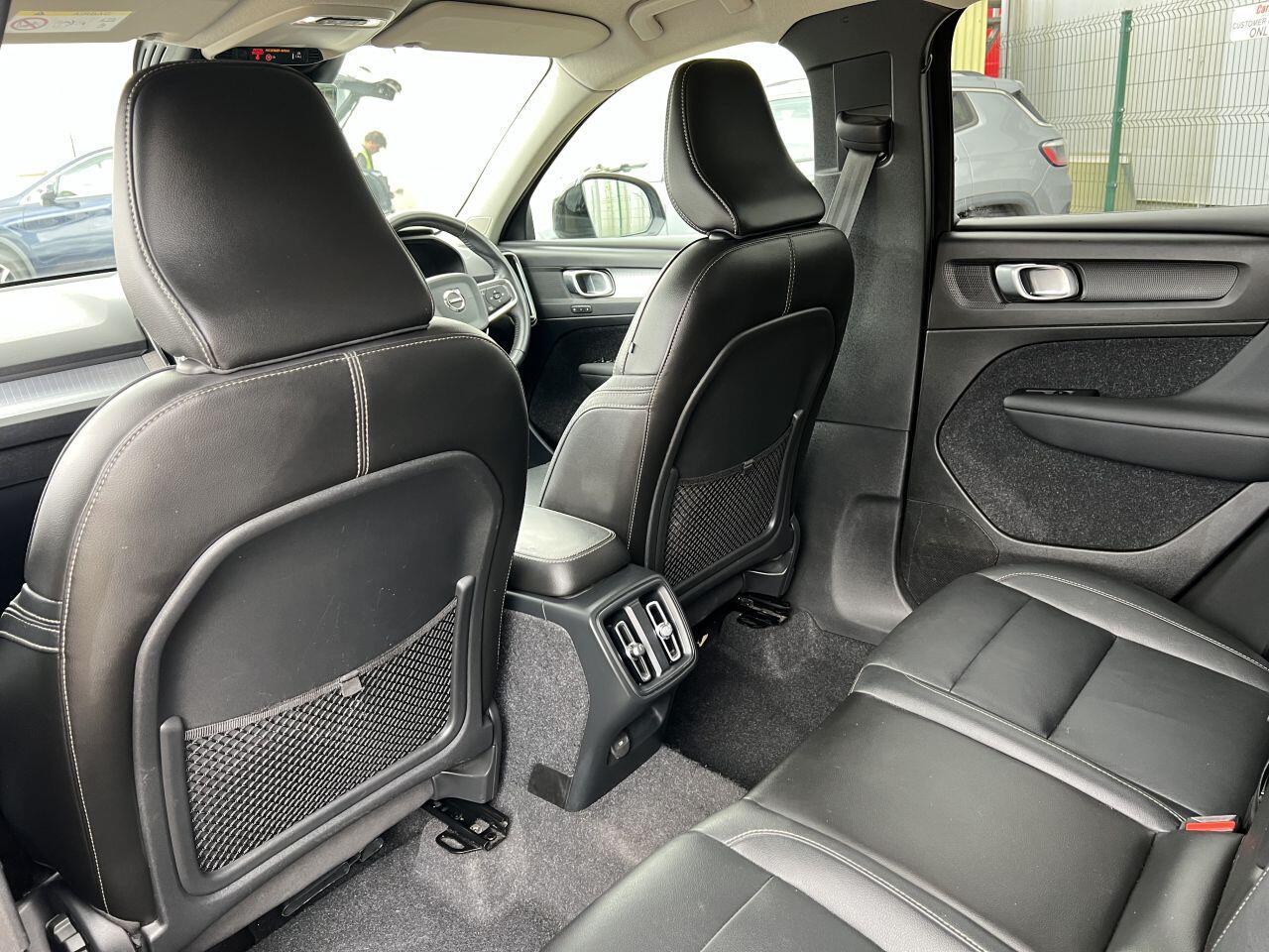 Volvo XC40 view 29