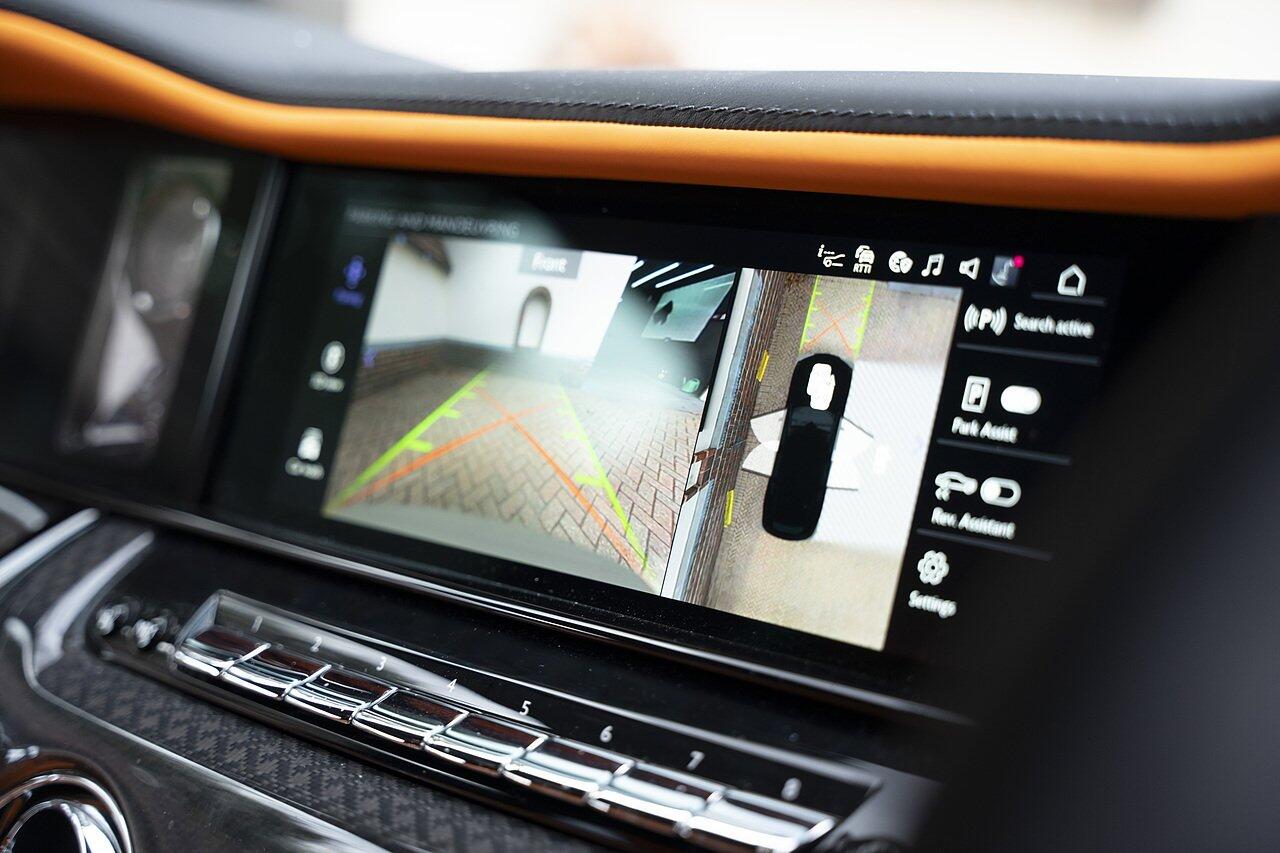 Rolls-Royce Cullinan view 14