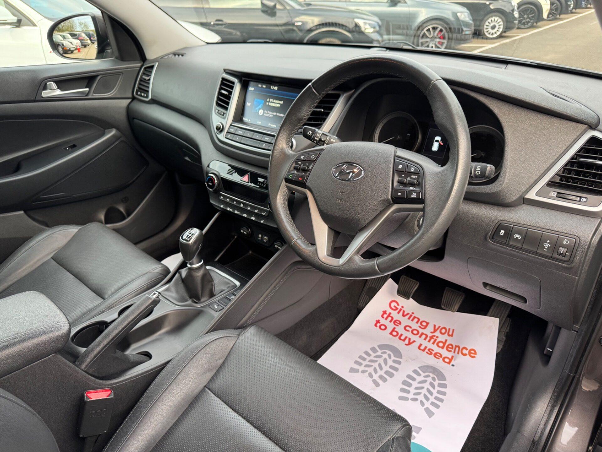 Hyundai Tucson view 48