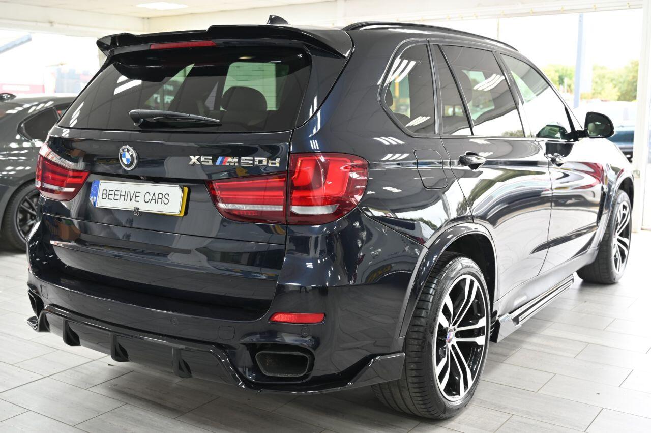 BMW X5 view 11