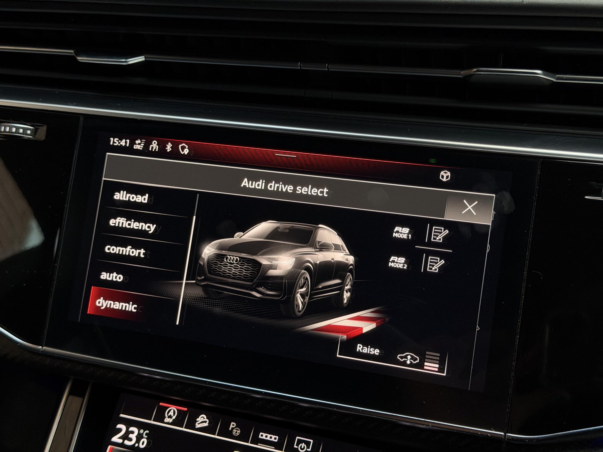 Audi Audi RSQ8 view 47