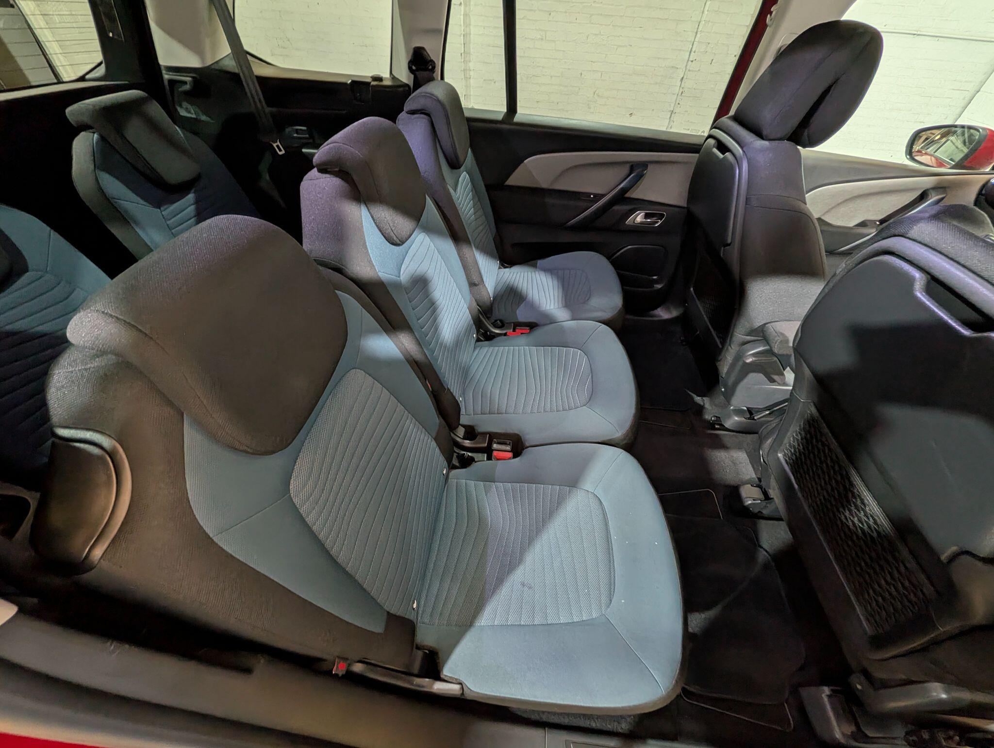 Citroen Grand C4 Picasso view 25