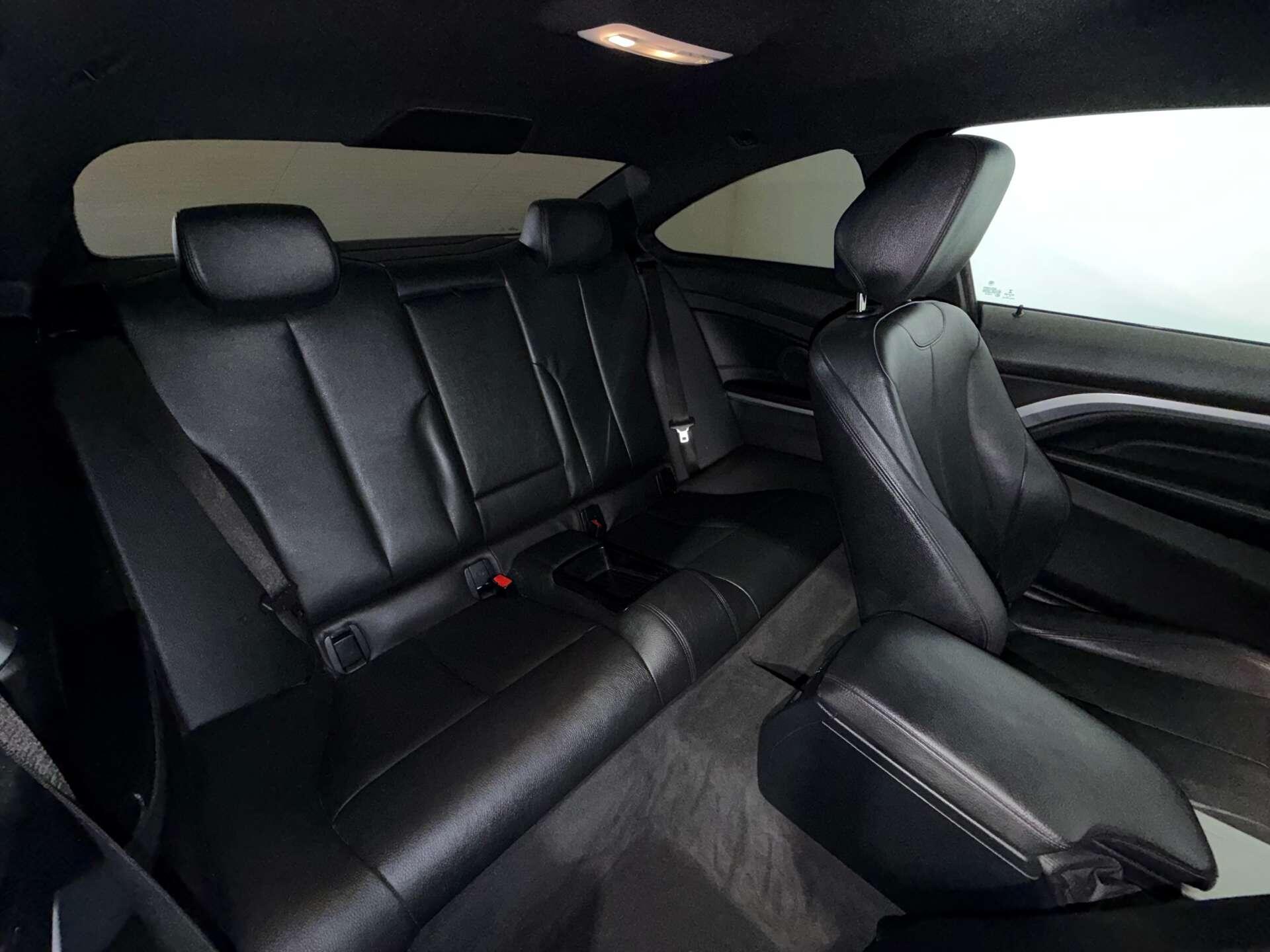 BMW 4 Series view 17