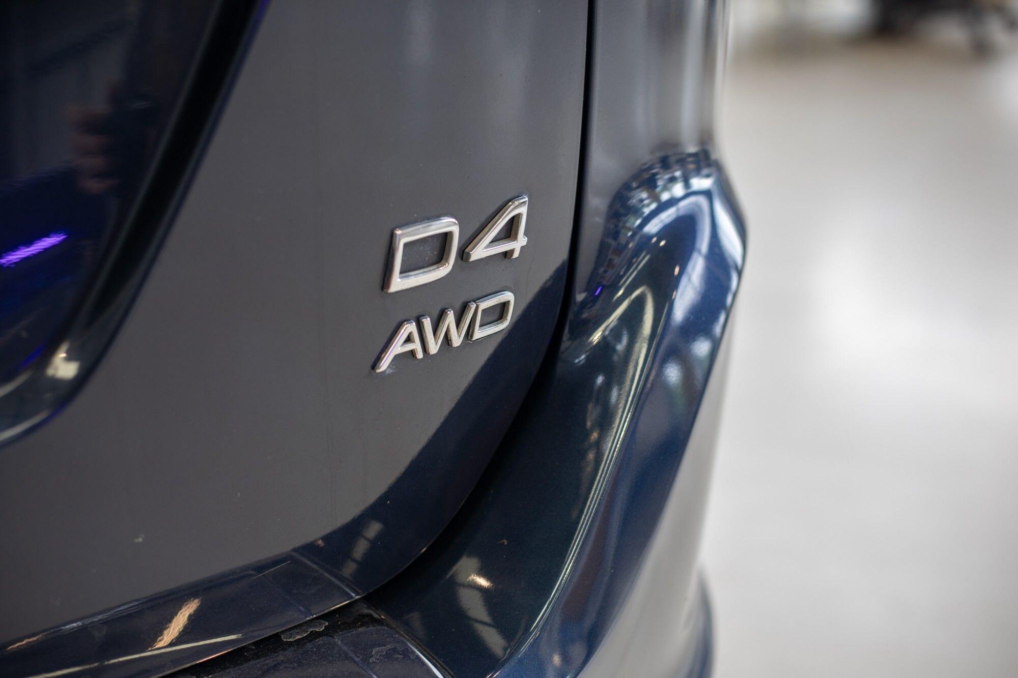 Volvo XC60 view 8