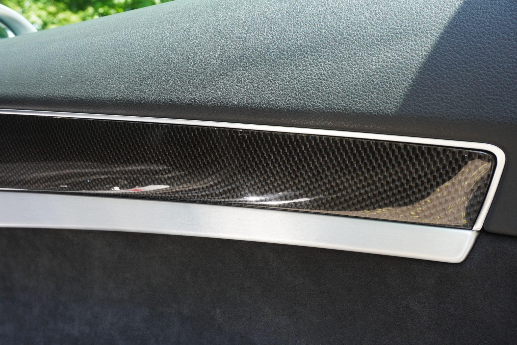 Audi S8 view 17
