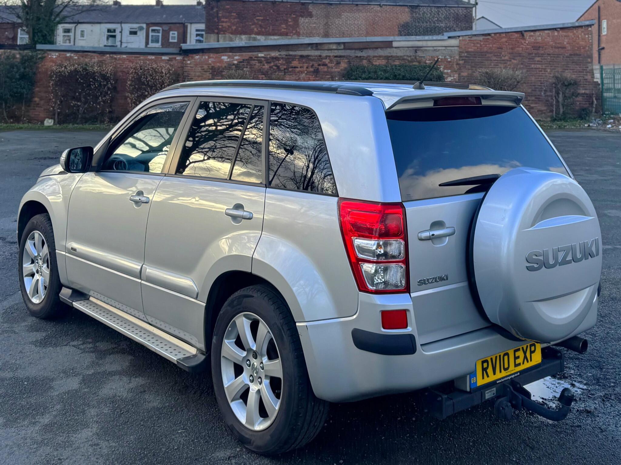 2010 Suzuki Grand Vitara 2.4 VVT SZ5 Auto 4WD Euro 4 5dr image 33