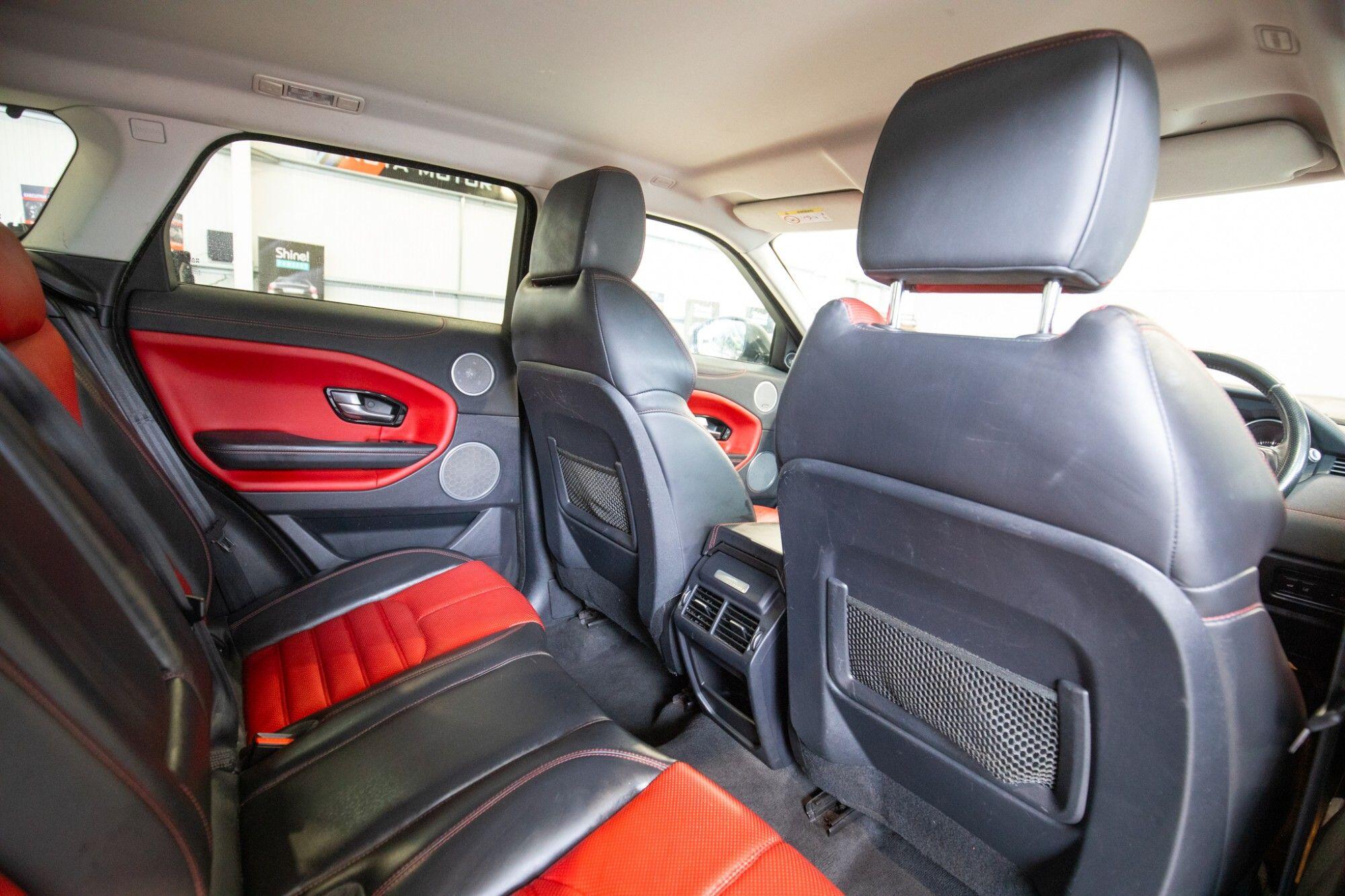 Land Rover Range Rover Evoque view 17
