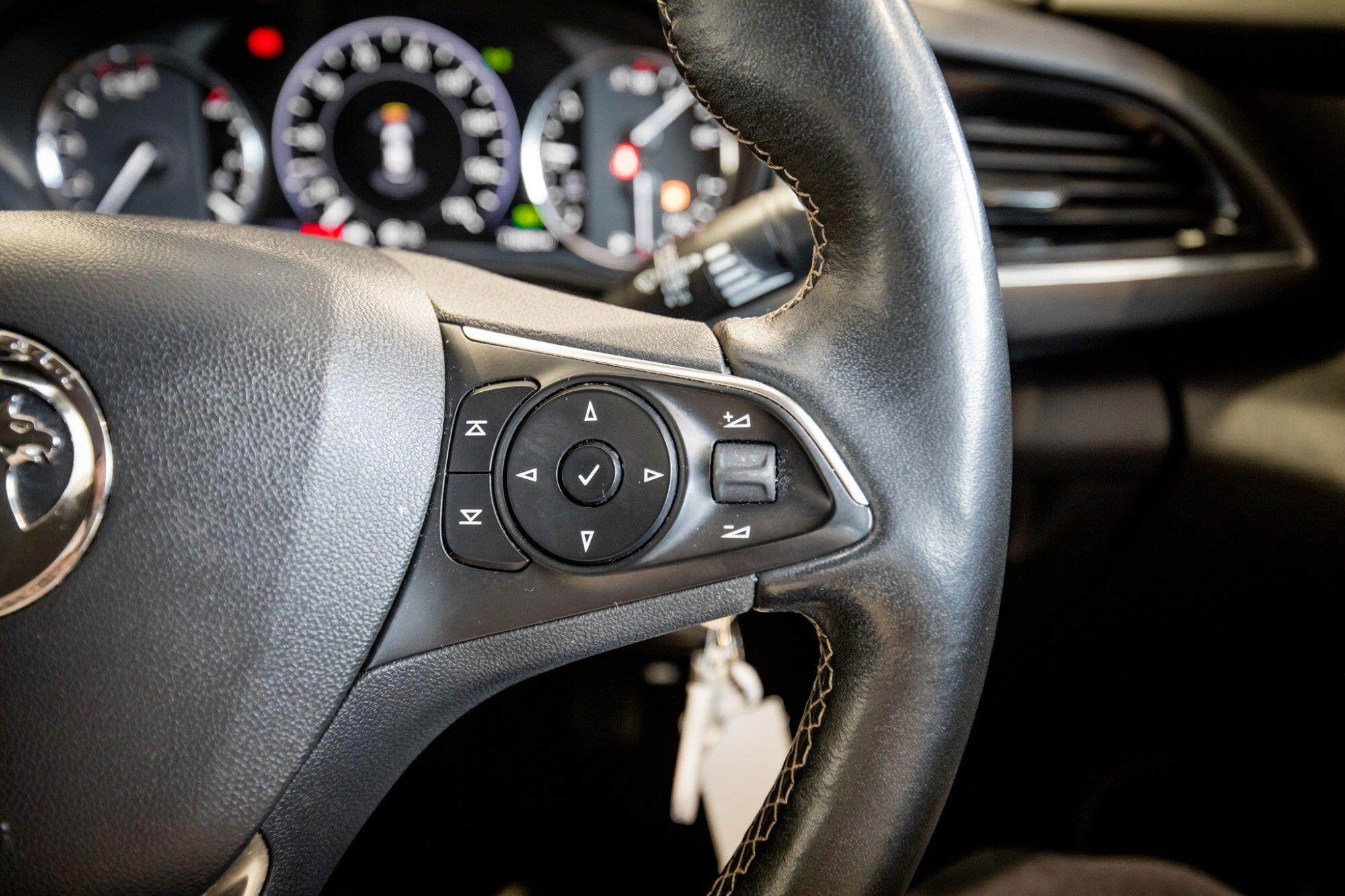 Vauxhall Insignia view 21