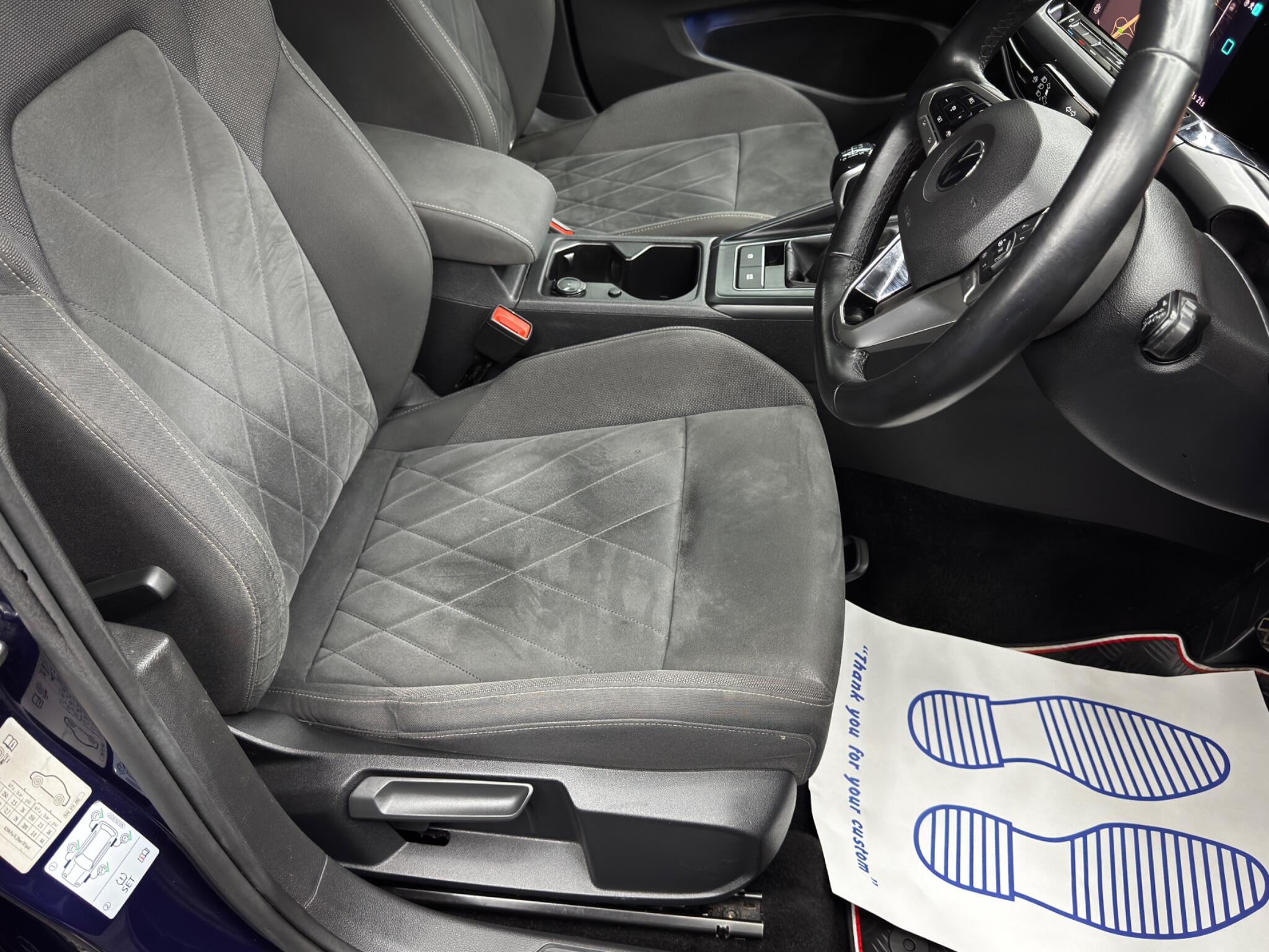 Volkswagen Golf view 13