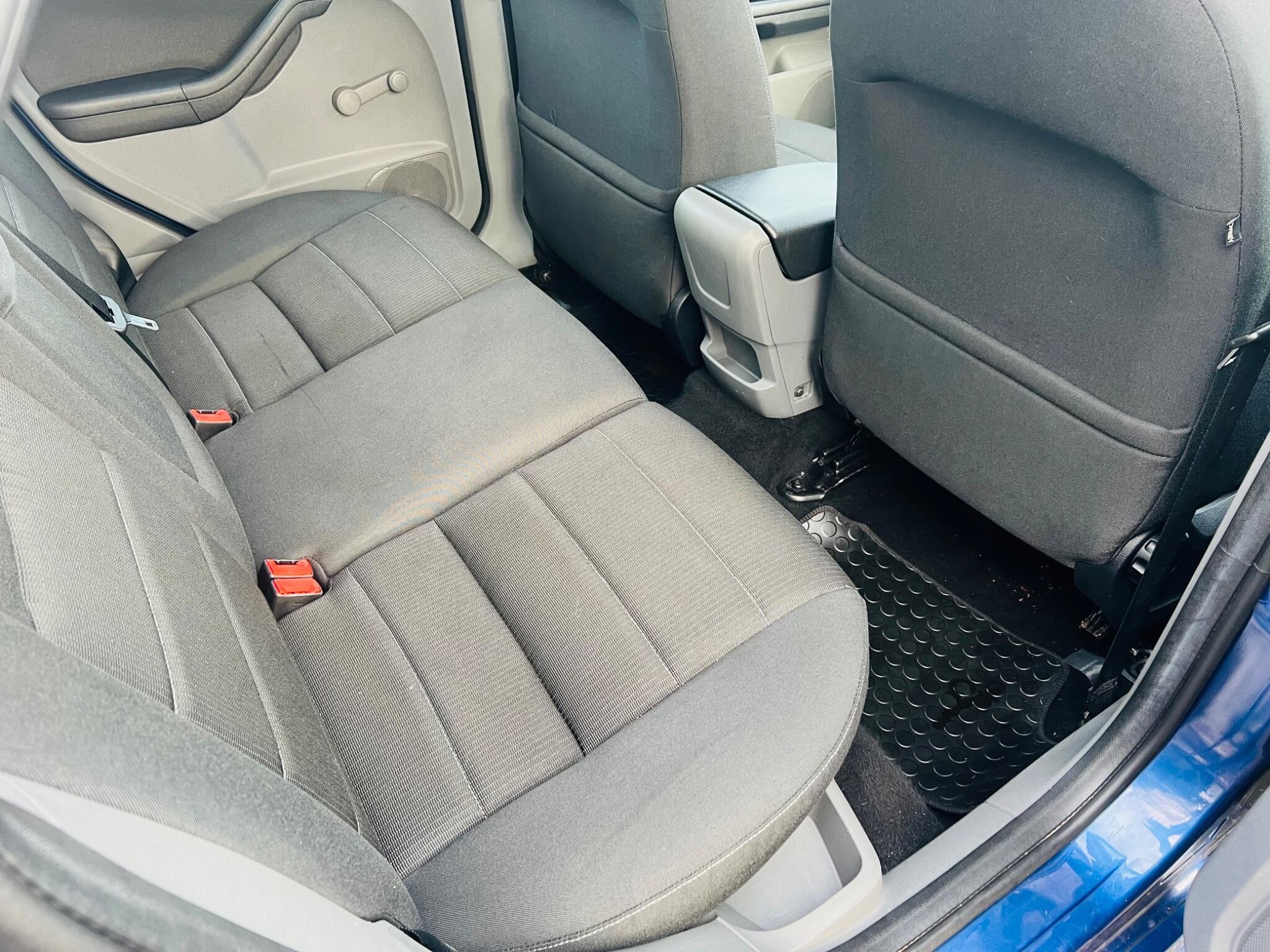 2009 Ford Focus image 31