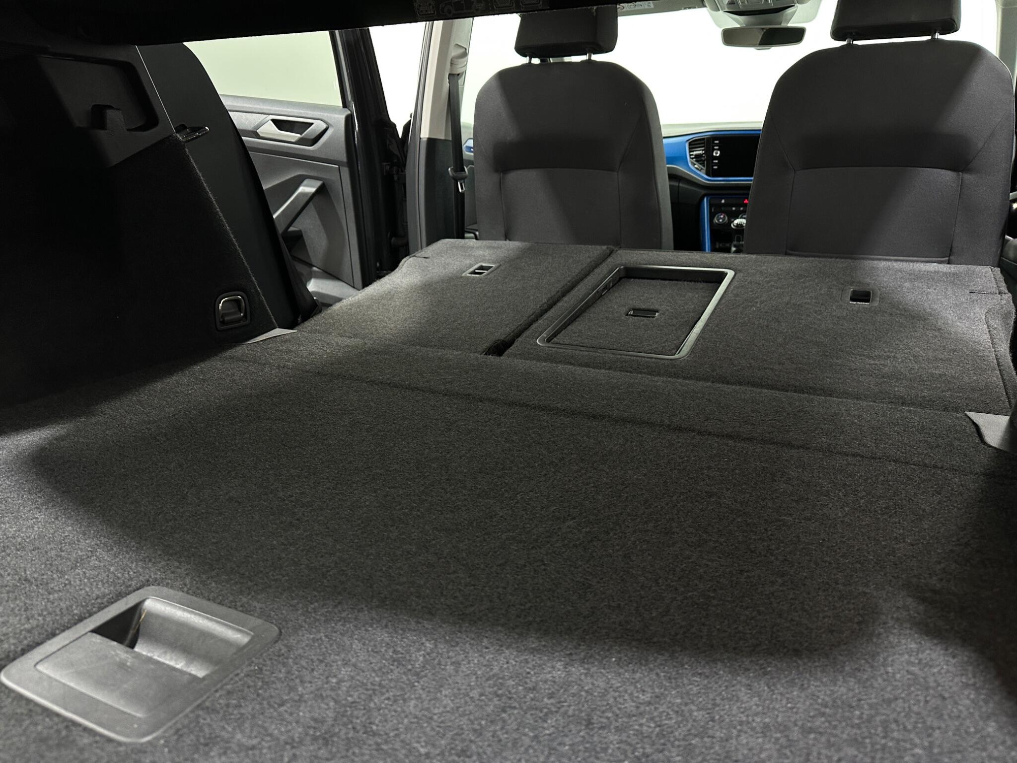 Volkswagen T-Roc view 44