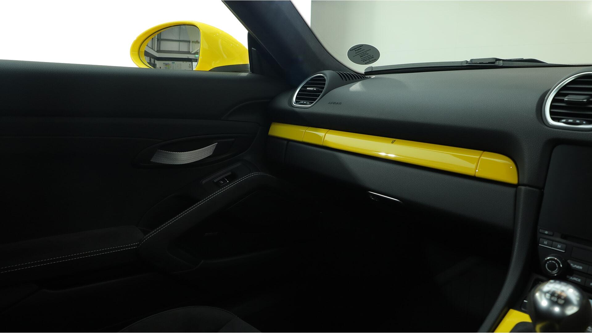 Porsche Cayman view 25
