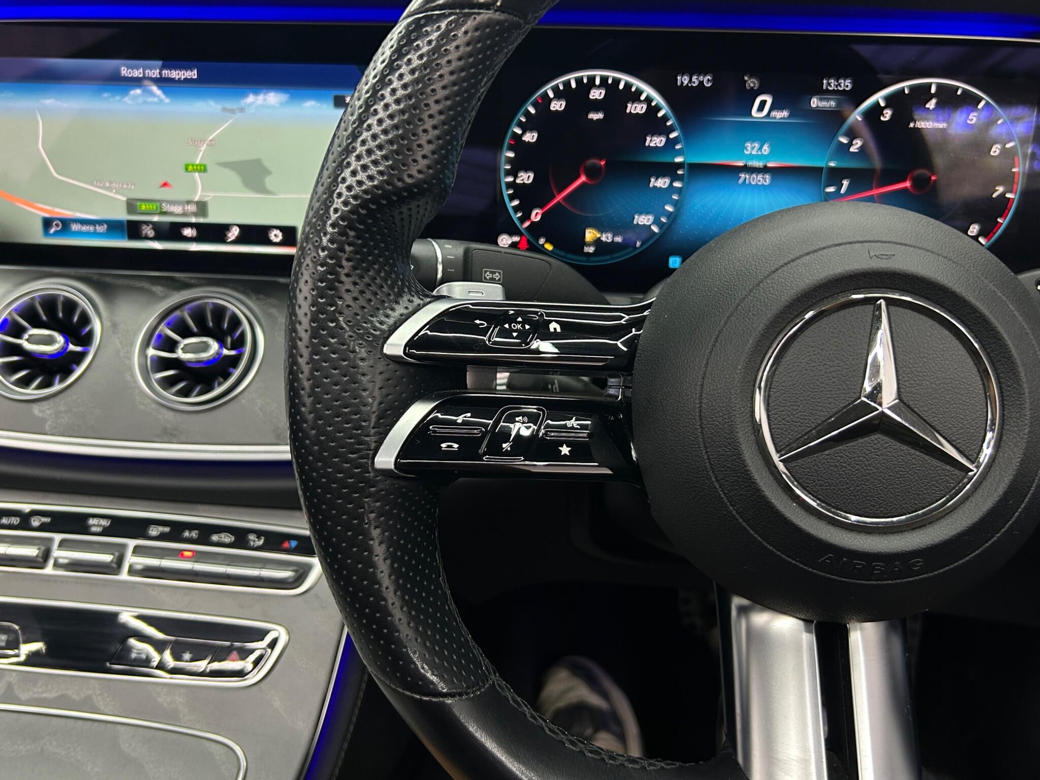 Mercedes-Benz E Class view 24
