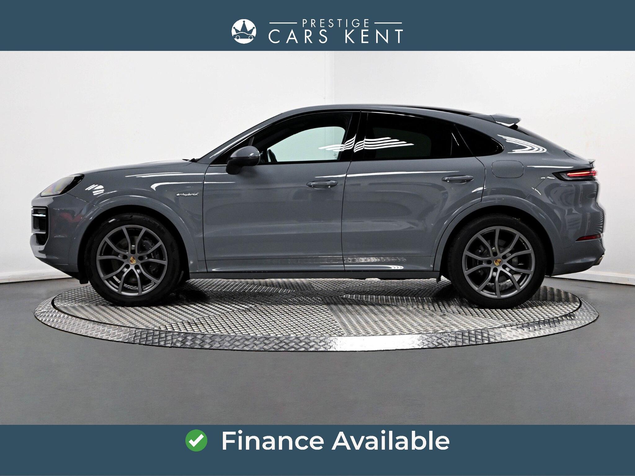 Porsche Cayenne view 4