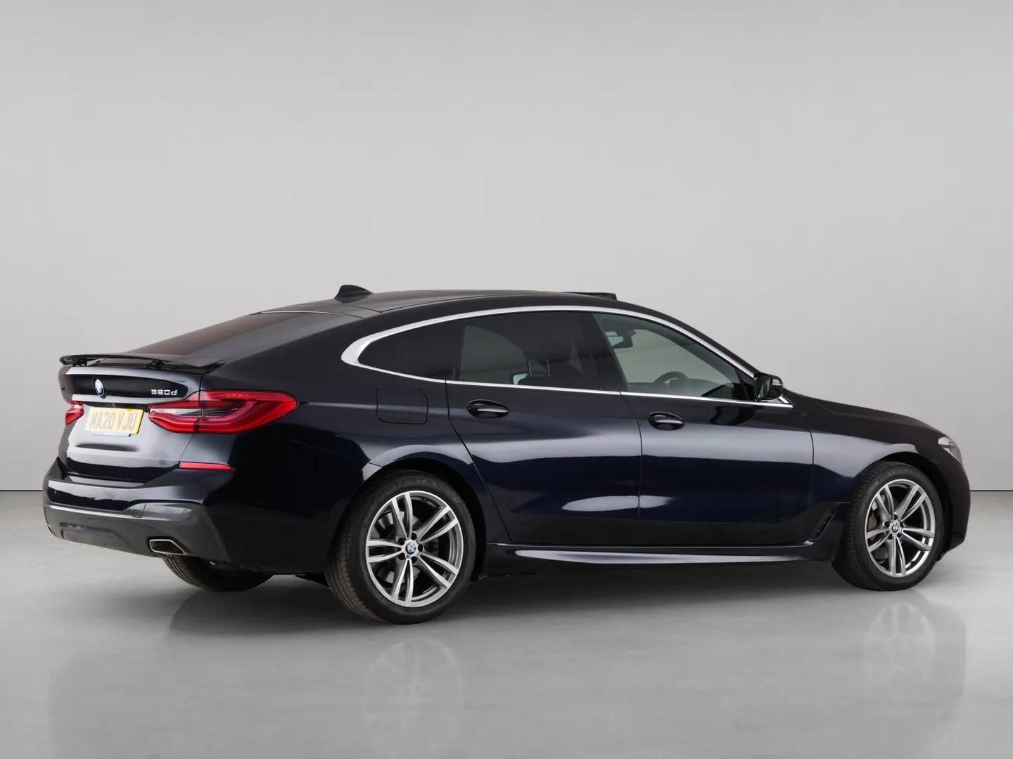 BMW 6 Series view 8