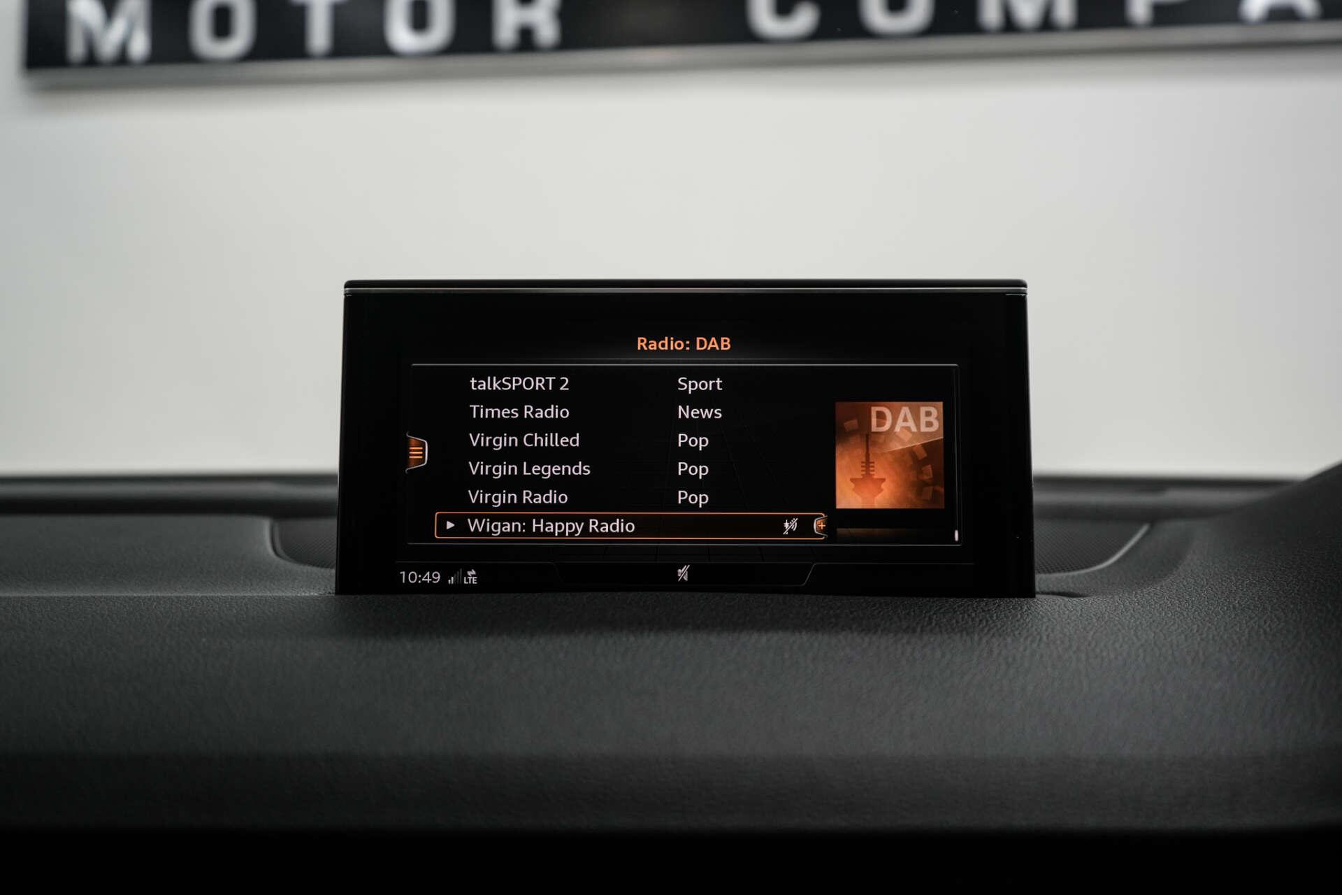 Audi SQ7 view 26