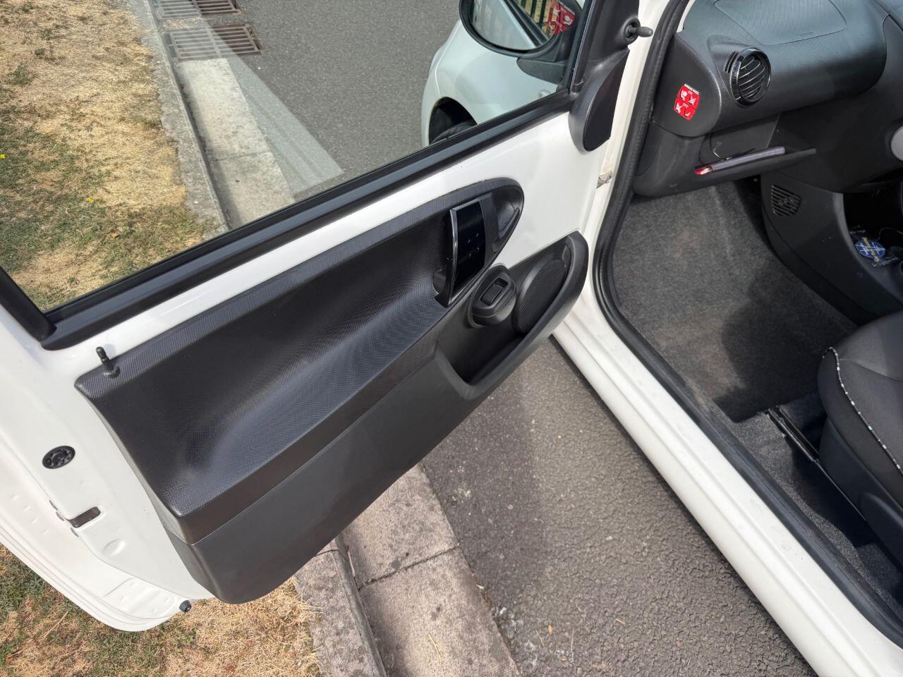 Citroen C1 view 28