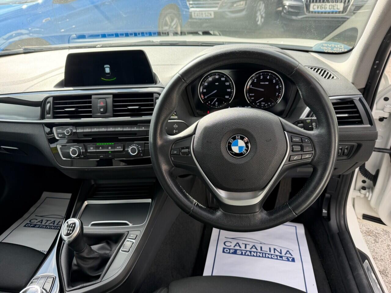 BMW 1 Series view 4
