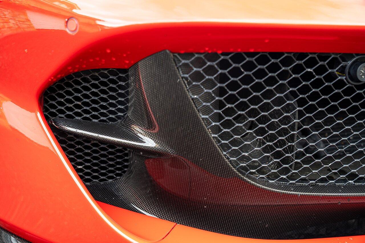Ferrari 812 view 33