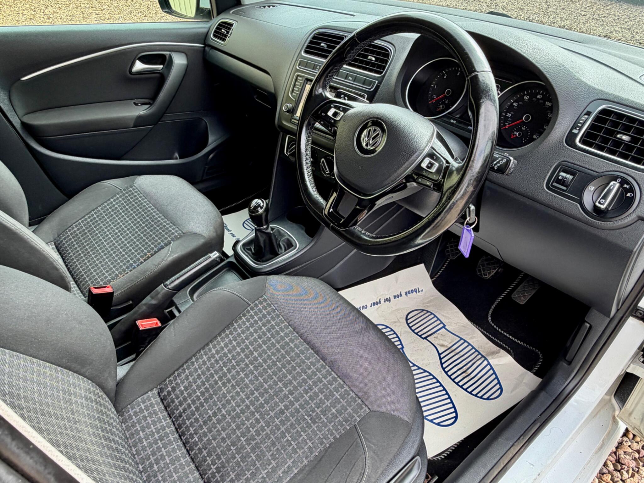 Volkswagen Polo view 12