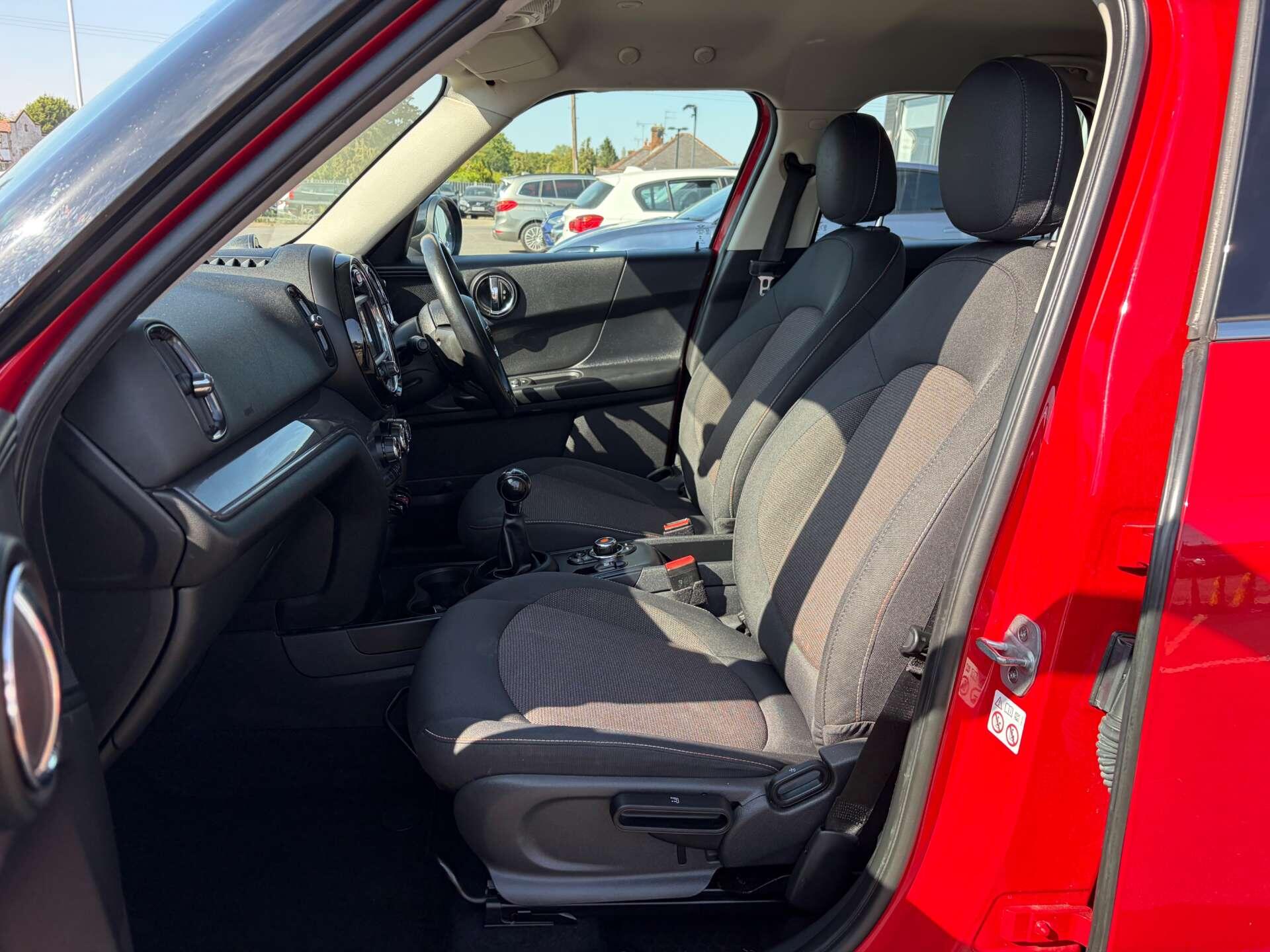 Mini Countryman view 15