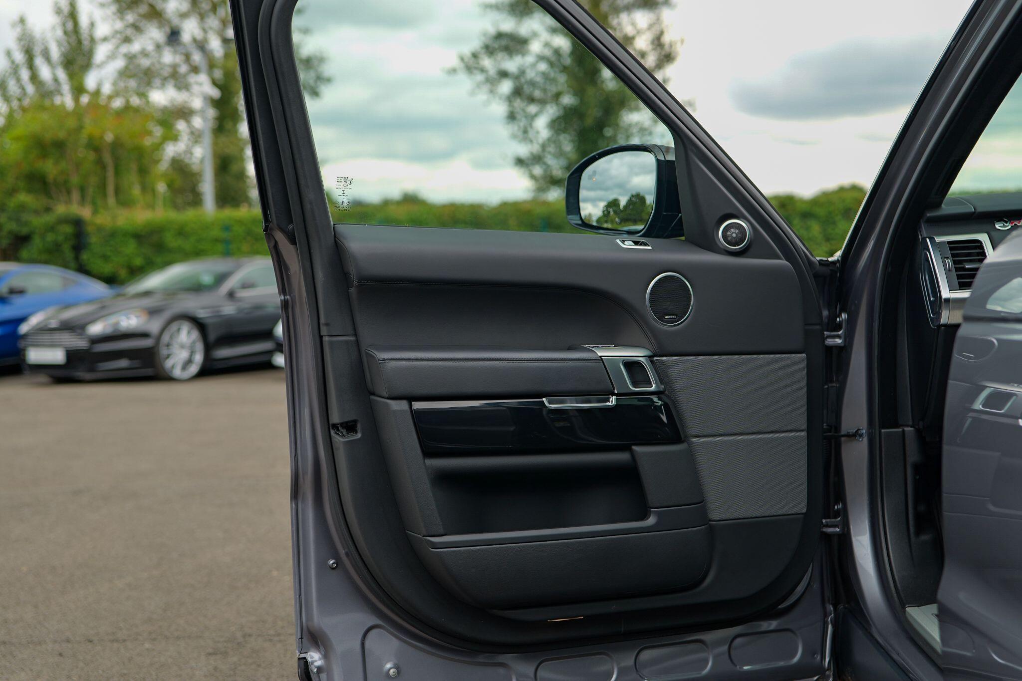Land Rover Range Rover Sport view 29