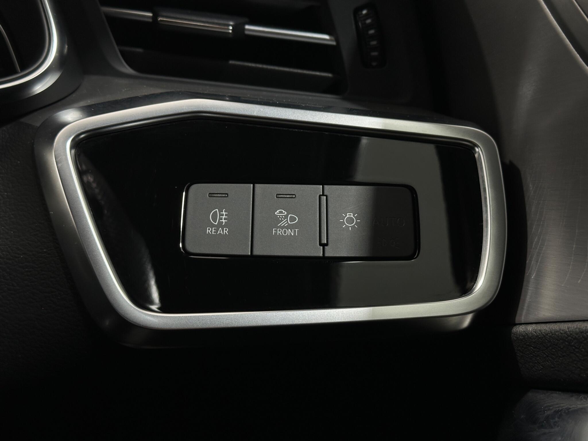 Audi A6 view 18