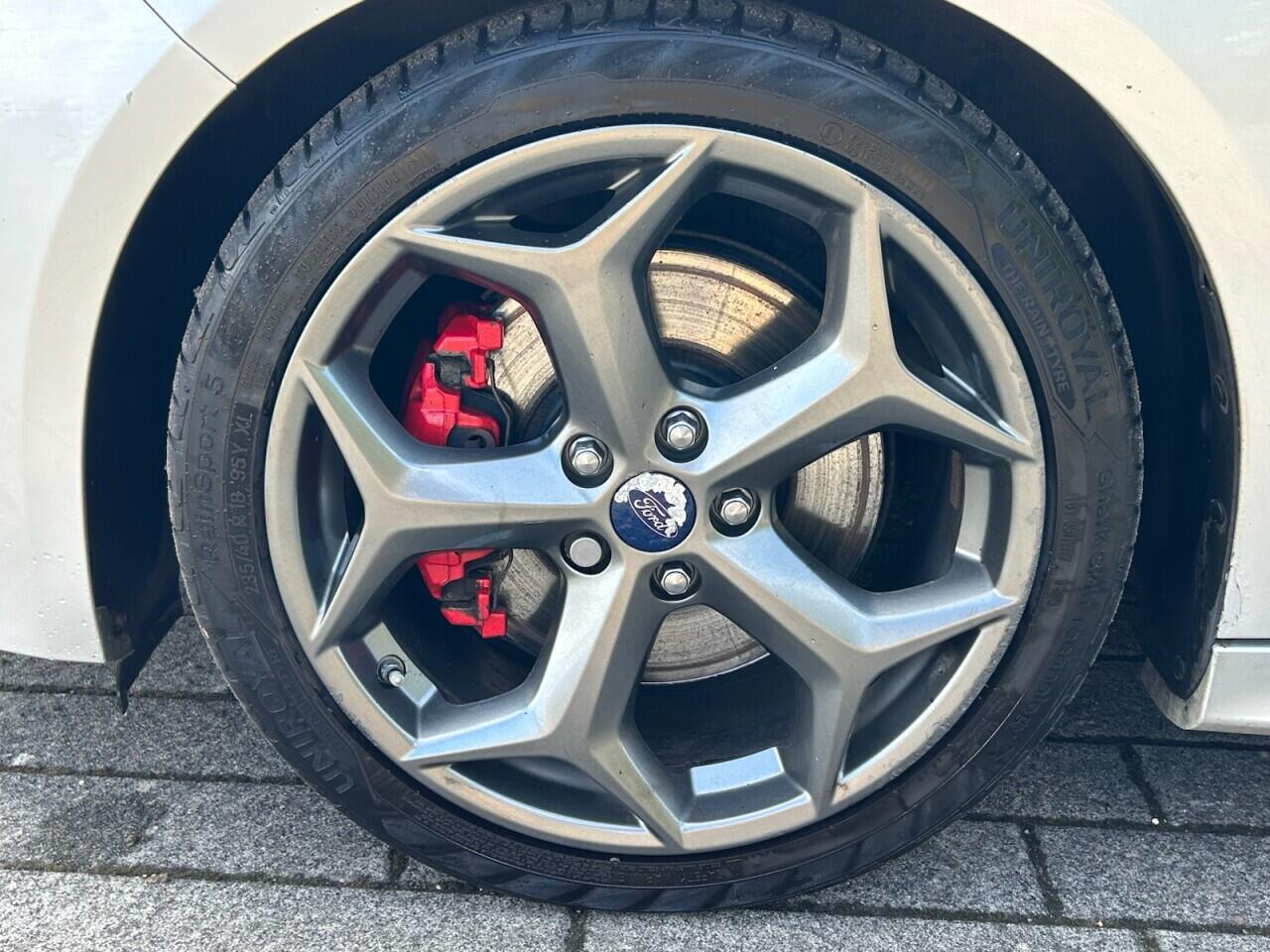 Ford Focus view 43