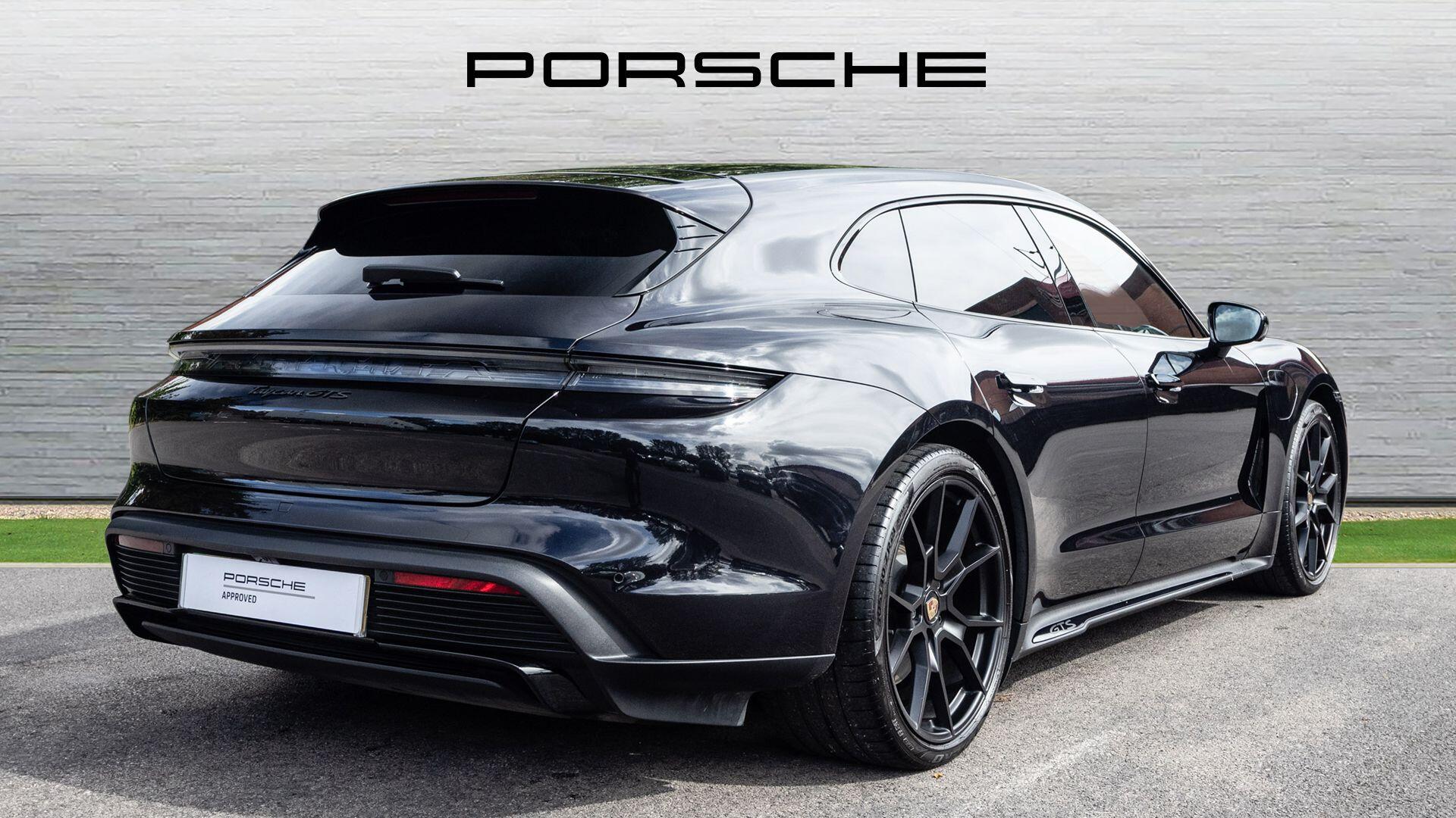 Porsche Taycan view 43