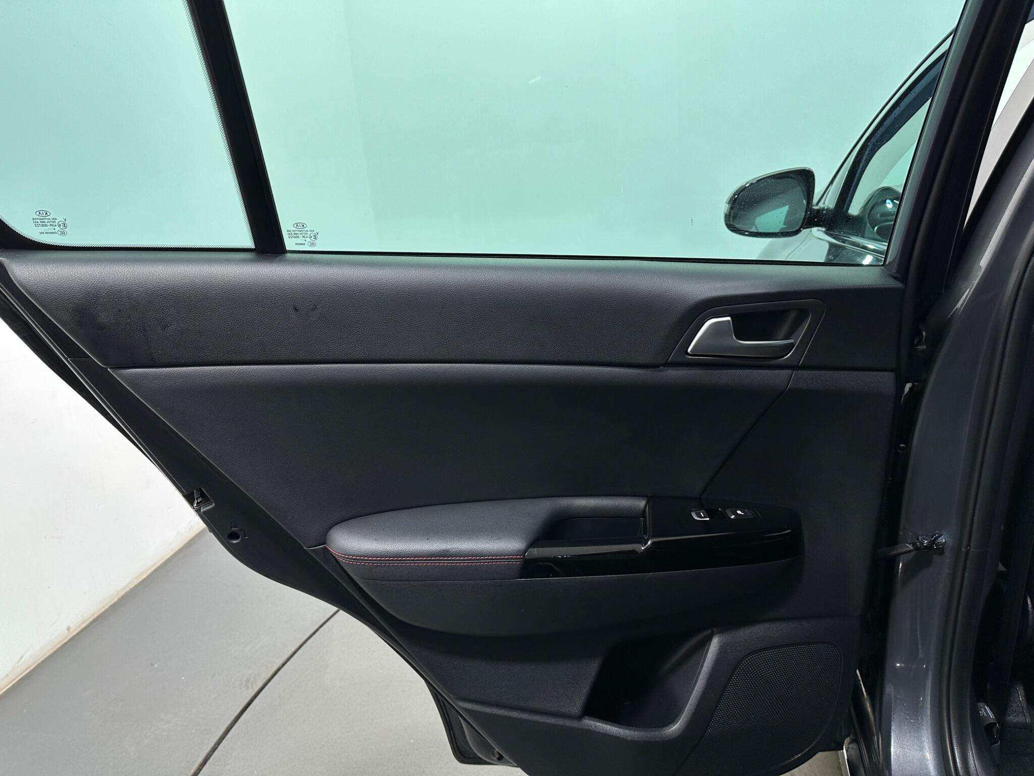 Kia Sportage view 40