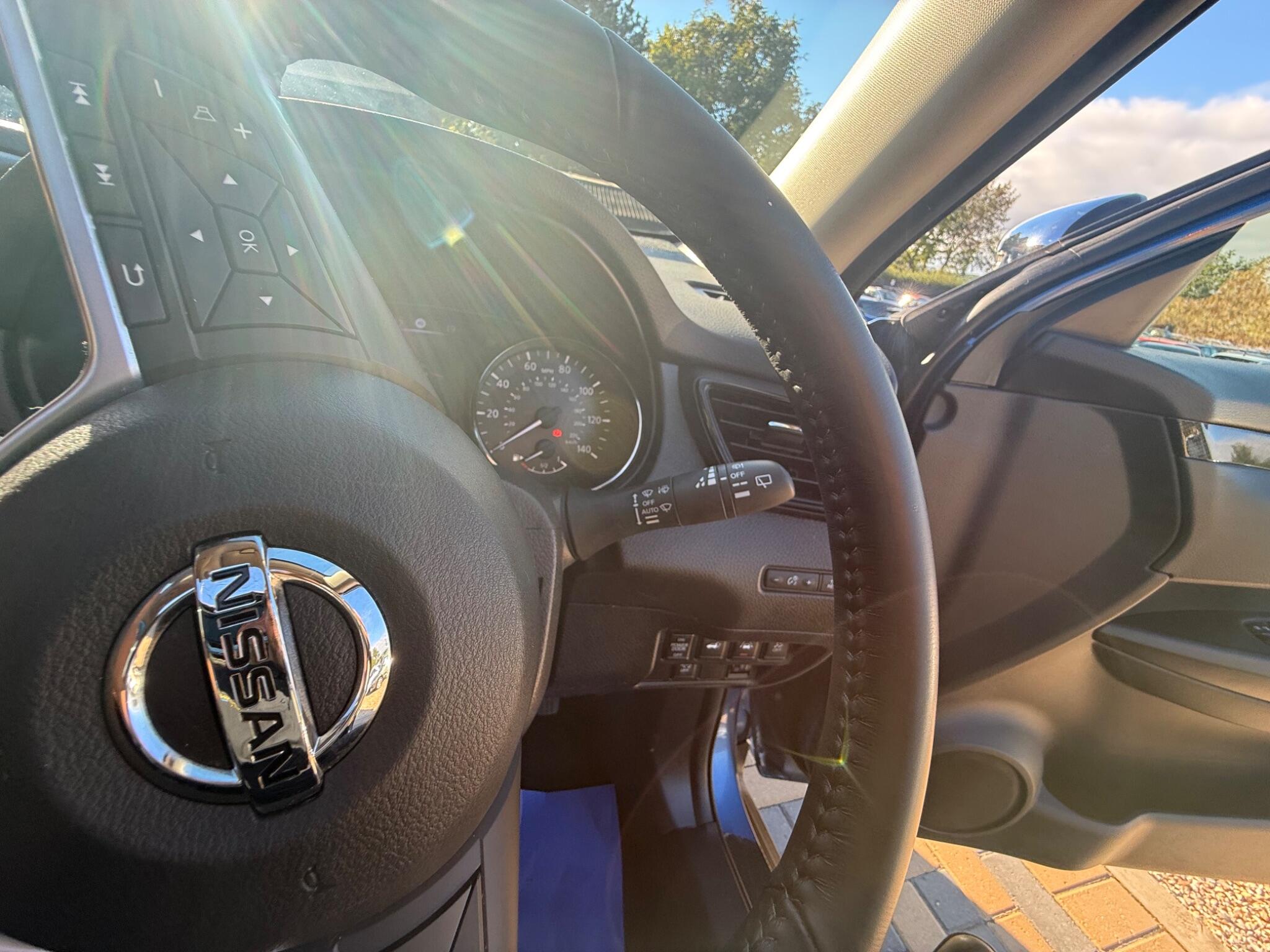 Nissan X-Trail view 32